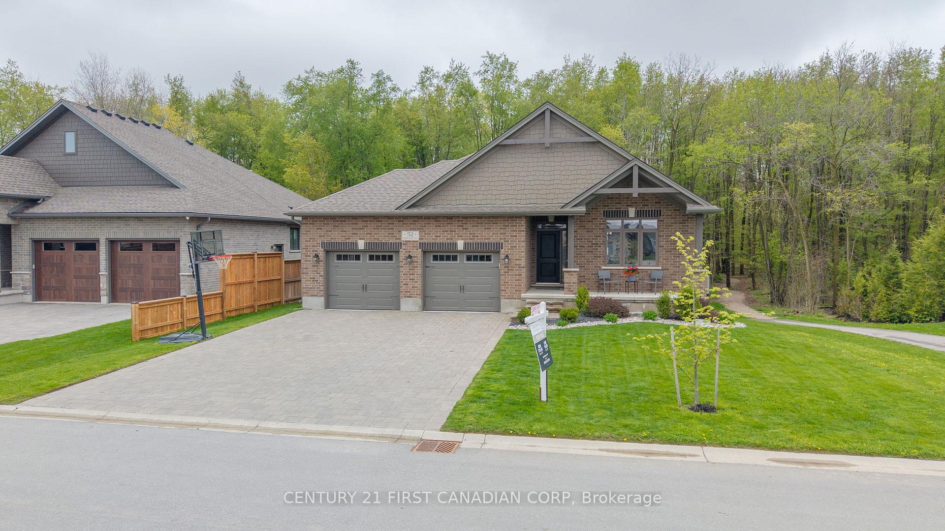 Photo 2 of 52 Kemp Crescent, Strathroy-Caradoc, NE — HOMEH