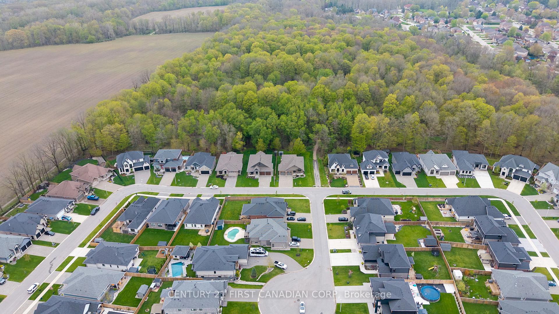 Photo 13 of 52 Kemp Crescent, Strathroy-Caradoc, NE — HOMEH