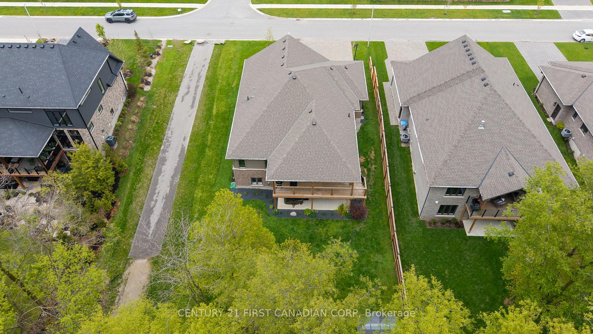 Photo 15 of 52 Kemp Crescent, Strathroy-Caradoc, NE — HOMEH