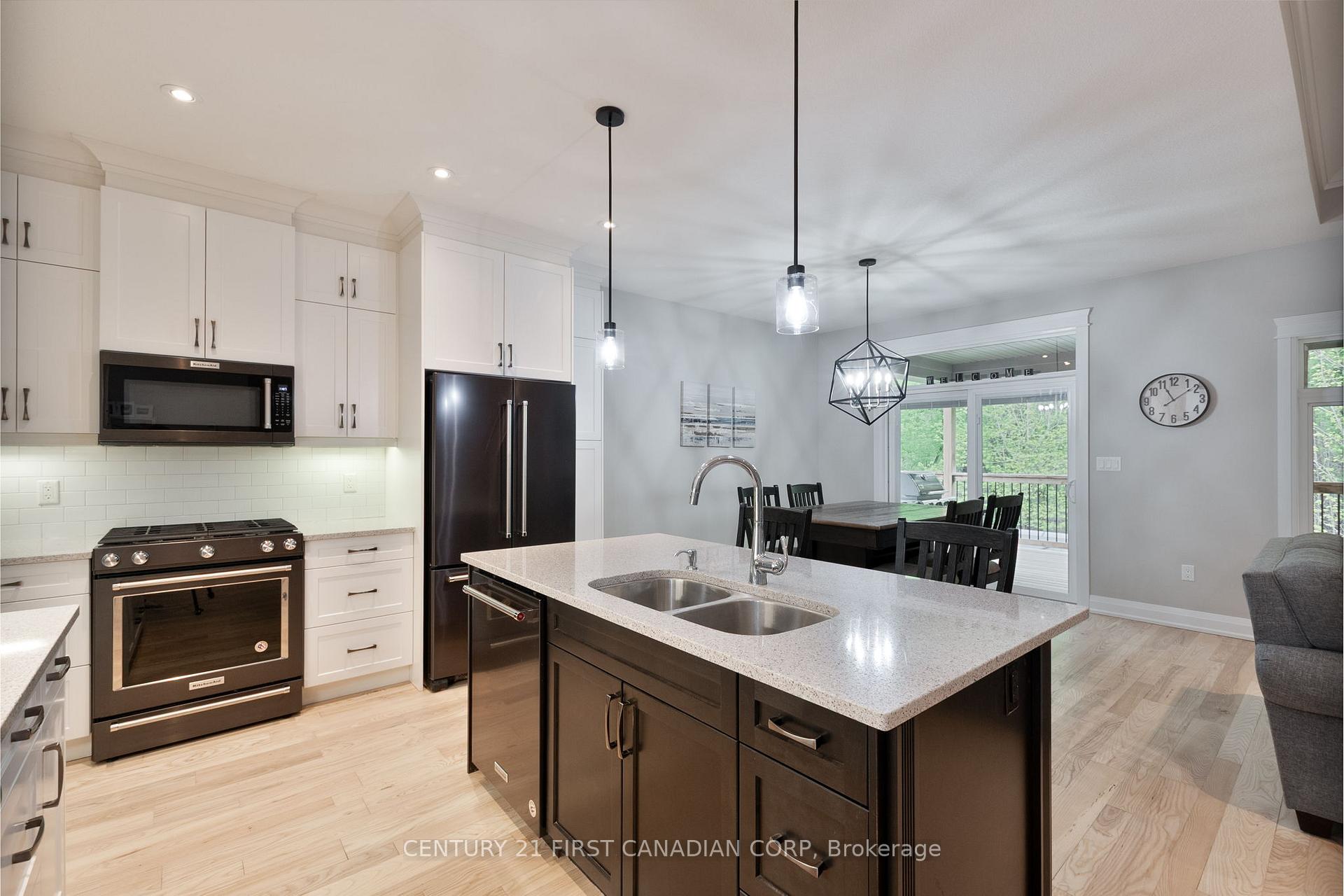 Photo 40 of 52 Kemp Crescent, Strathroy-Caradoc, NE — HOMEH