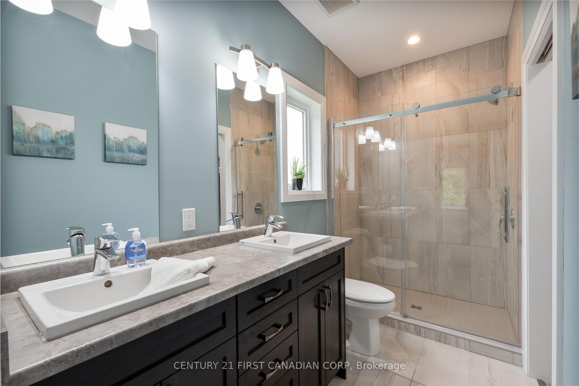 Photo 31 of 52 Kemp Crescent, Strathroy-Caradoc, NE — HOMEH
