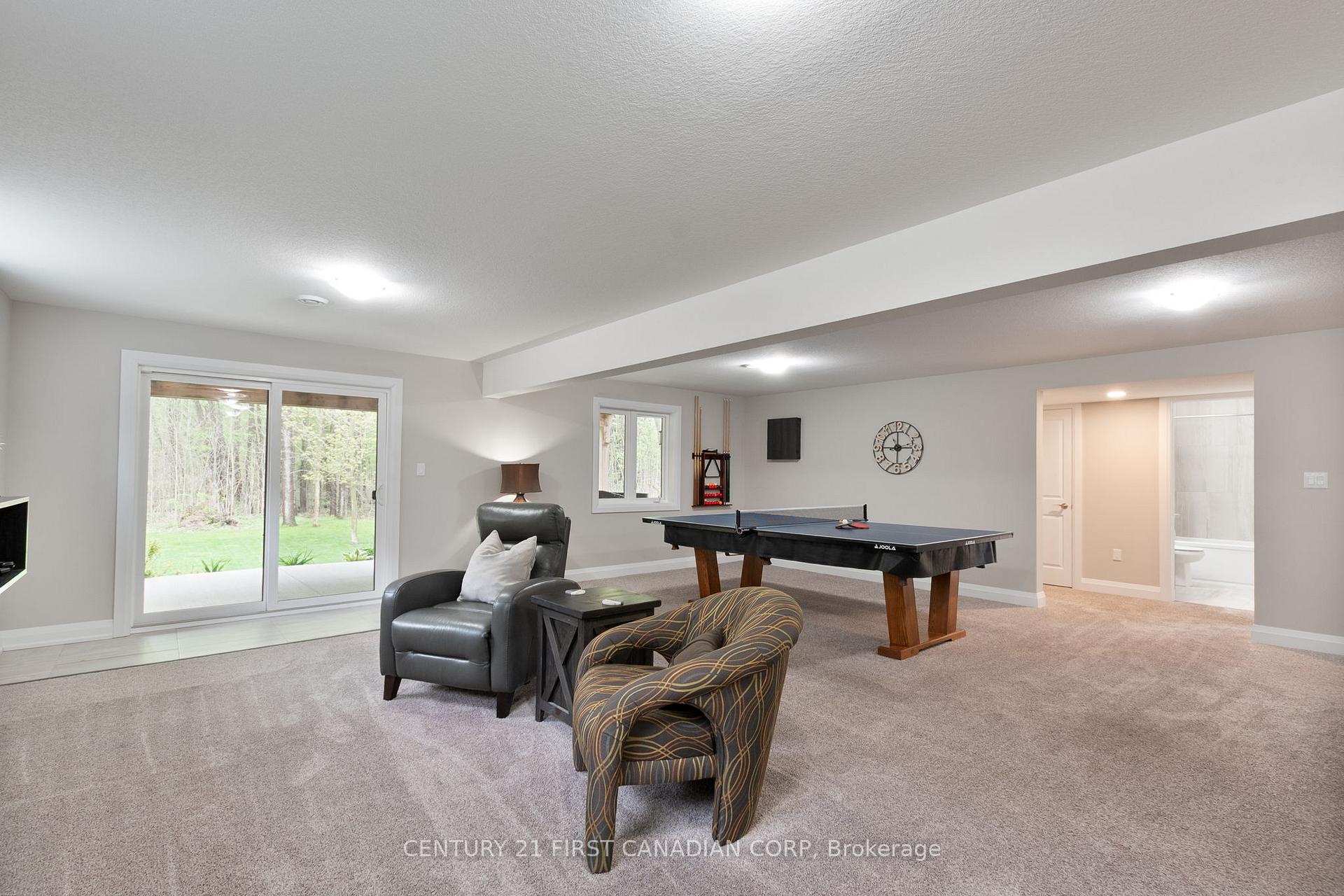 Photo 42 of 52 Kemp Crescent, Strathroy-Caradoc, NE — HOMEH