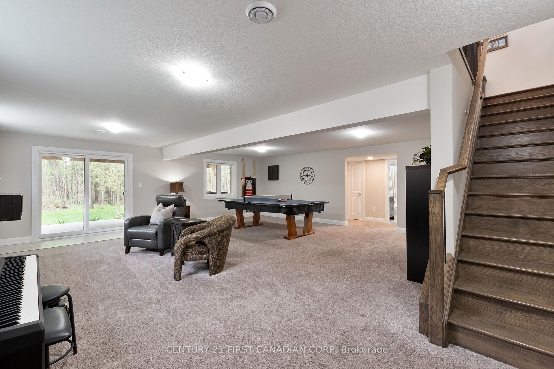 Photo 38 of 52 Kemp Crescent, Strathroy-Caradoc, NE — HOMEH