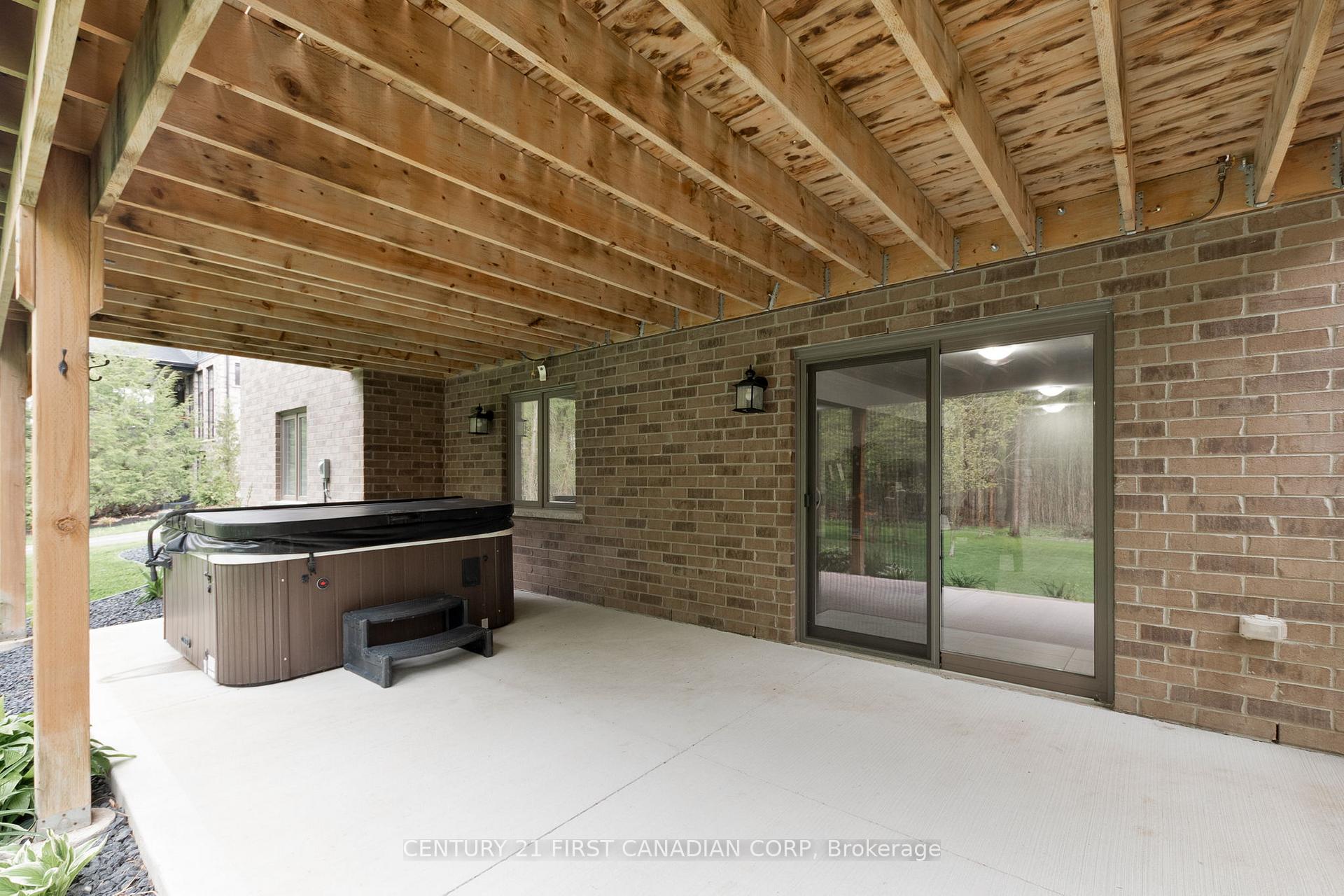 Photo 33 of 52 Kemp Crescent, Strathroy-Caradoc, NE — HOMEH