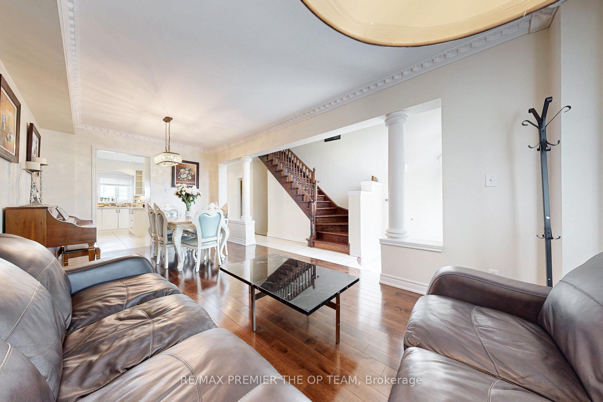 Photo 36 of 59 Rossi Drive, Vaughan, Vellore Village — HOMEH