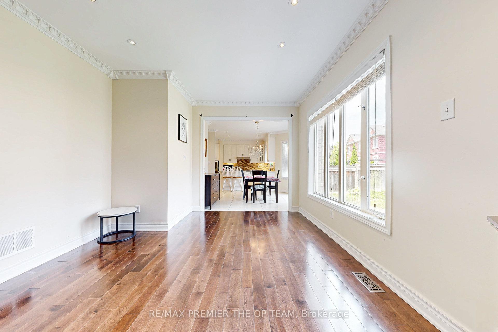 Photo 15 of 59 Rossi Drive, Vaughan, Vellore Village — HOMEH