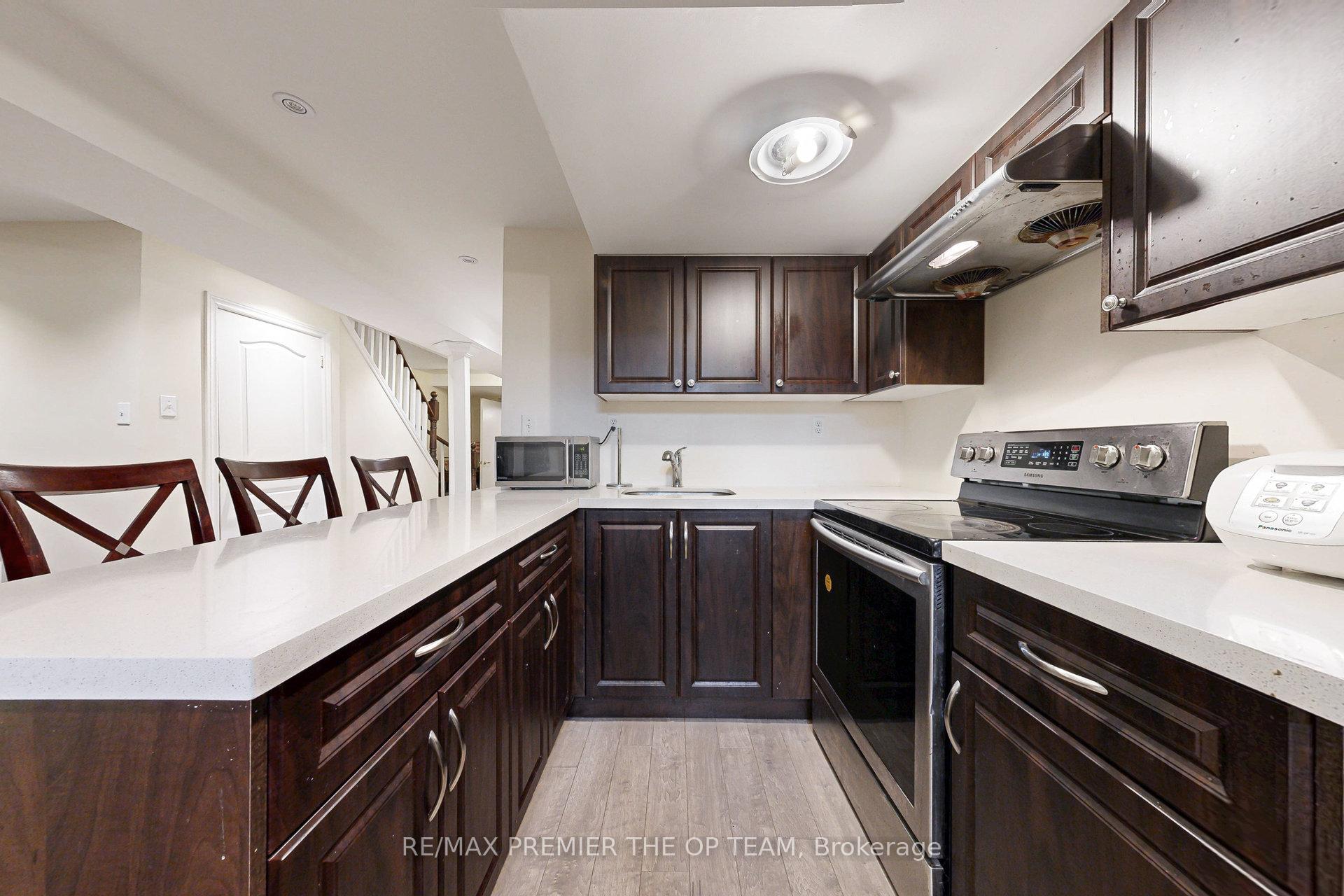 Photo 37 of 59 Rossi Drive, Vaughan, Vellore Village — HOMEH