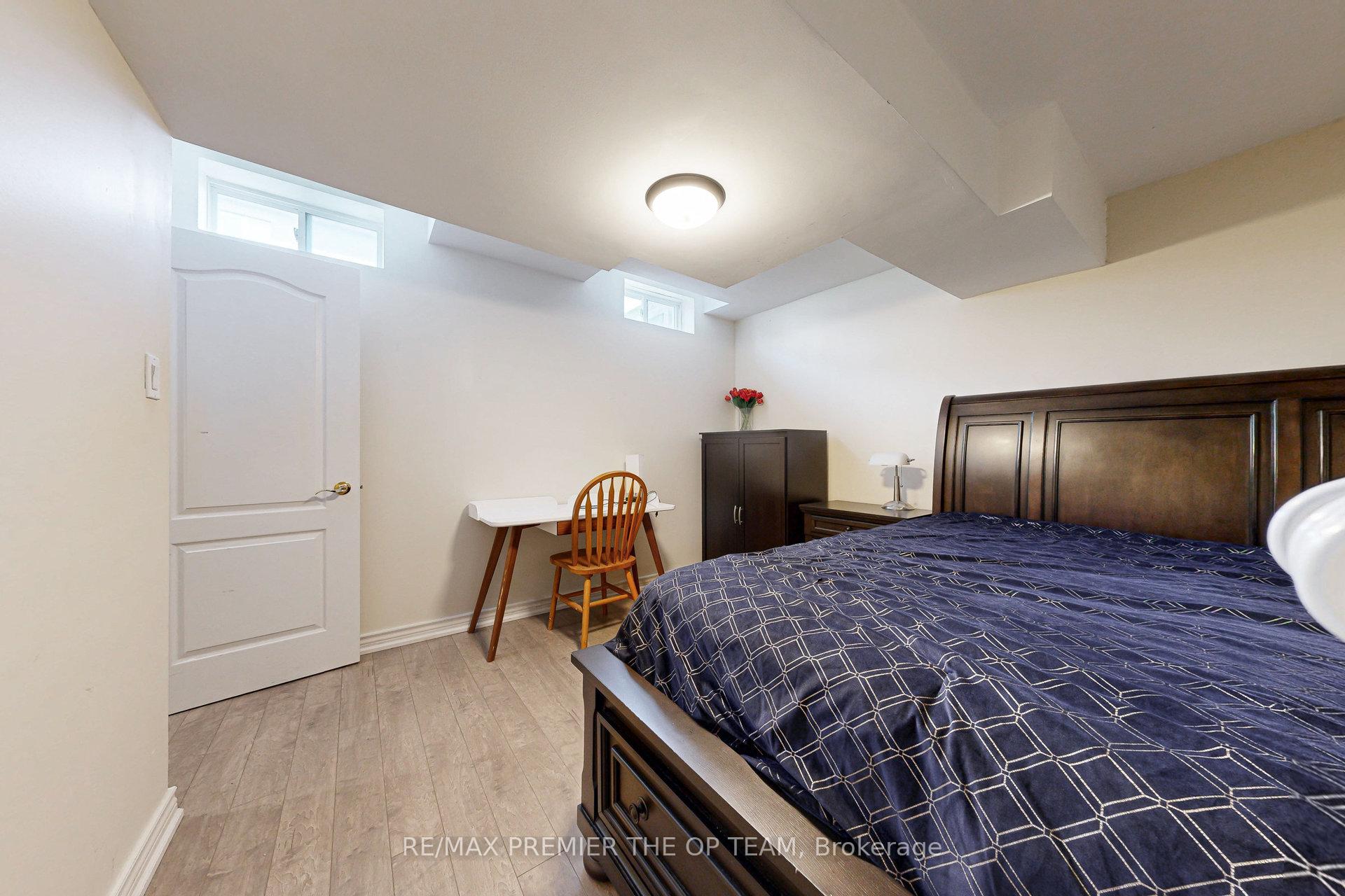 Photo 12 of 59 Rossi Drive, Vaughan, Vellore Village — HOMEH