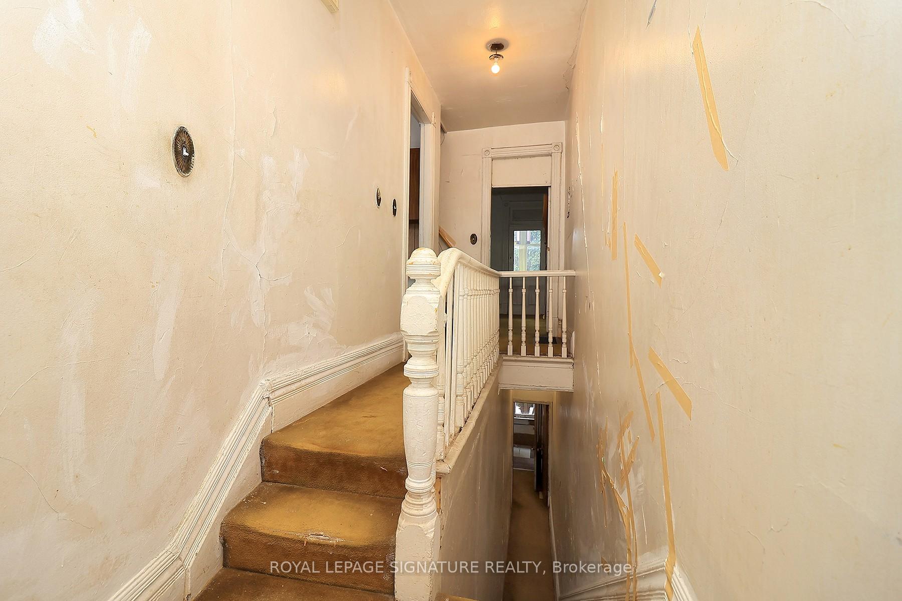 Photo 15 of 360 Logan Avenue, Toronto, South Riverdale — HOMEH