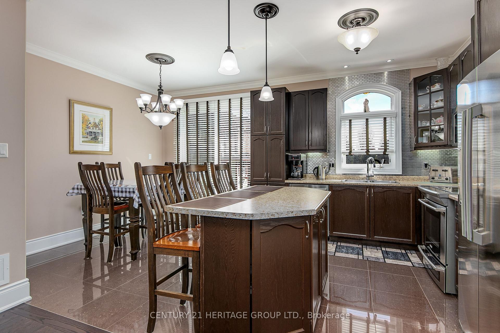 Photo 21 of 205 8 Avenue, New Tecumseth, Alliston — HOMEH
