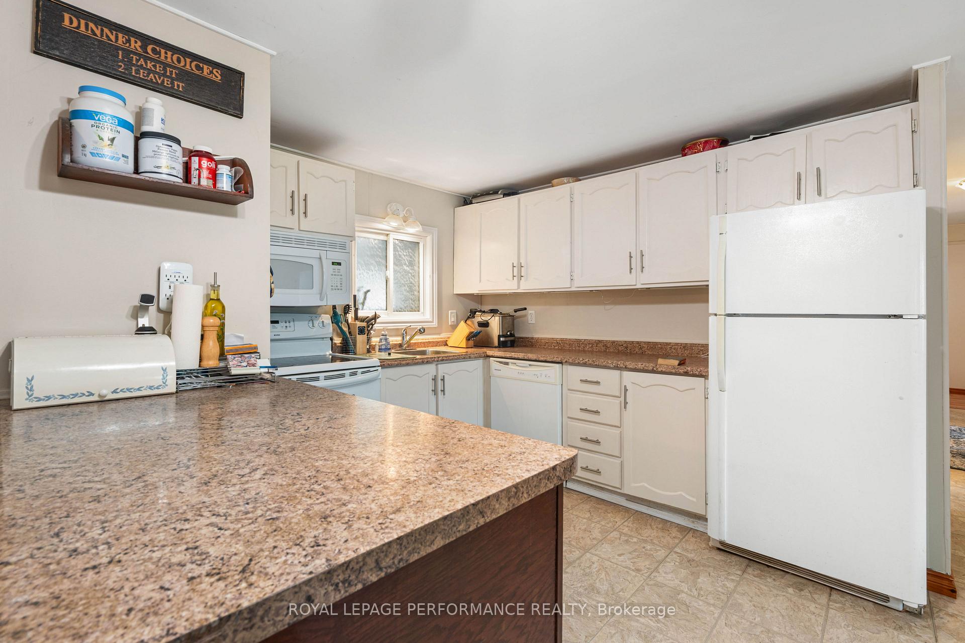 Photo 10 of 21 Thomas Street, South Glengarry, Lancaster — HOMEH