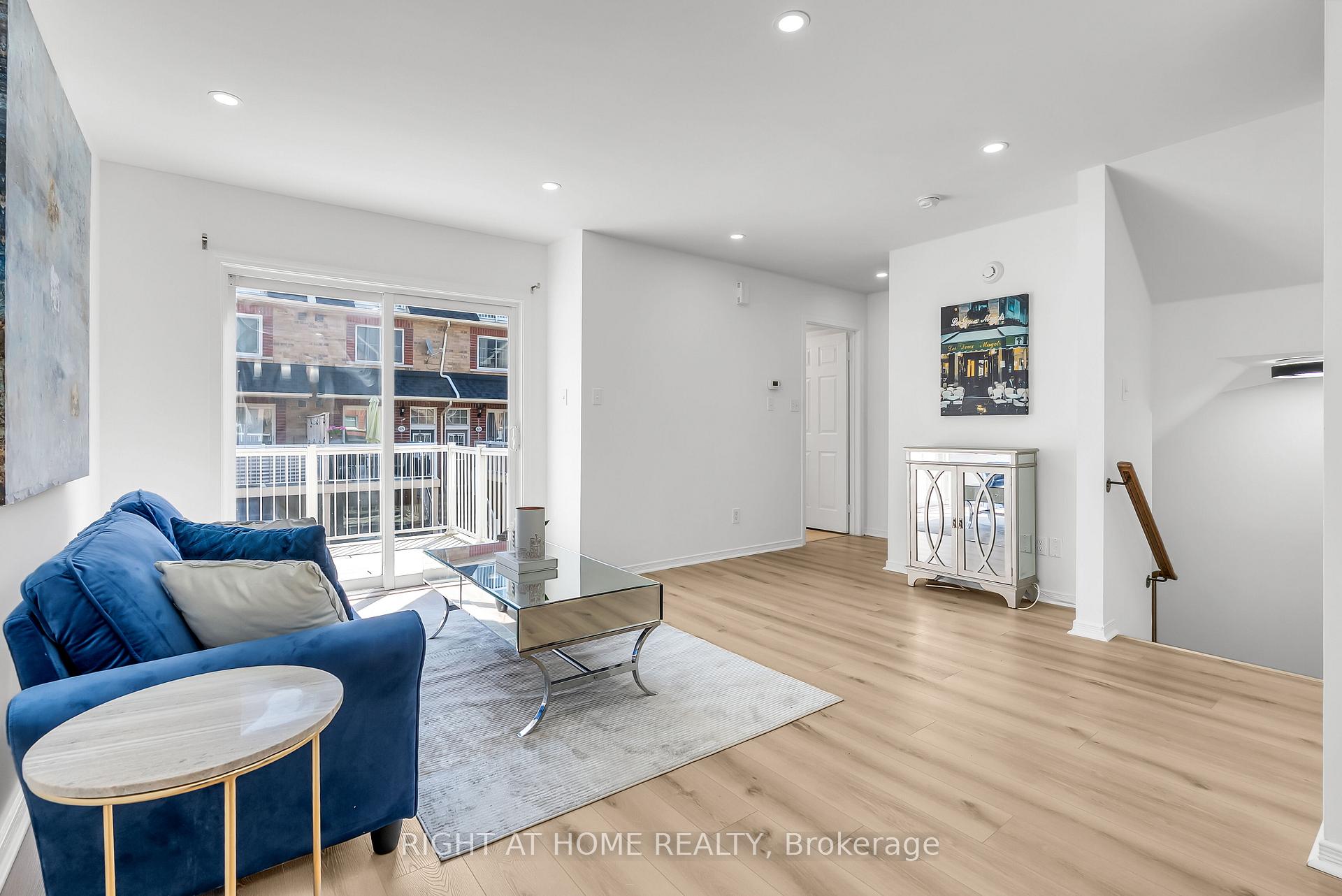 Photo 7 of Unit 61, 1775 Valley Farm Road, Pickering, Town Centre — HOMEH