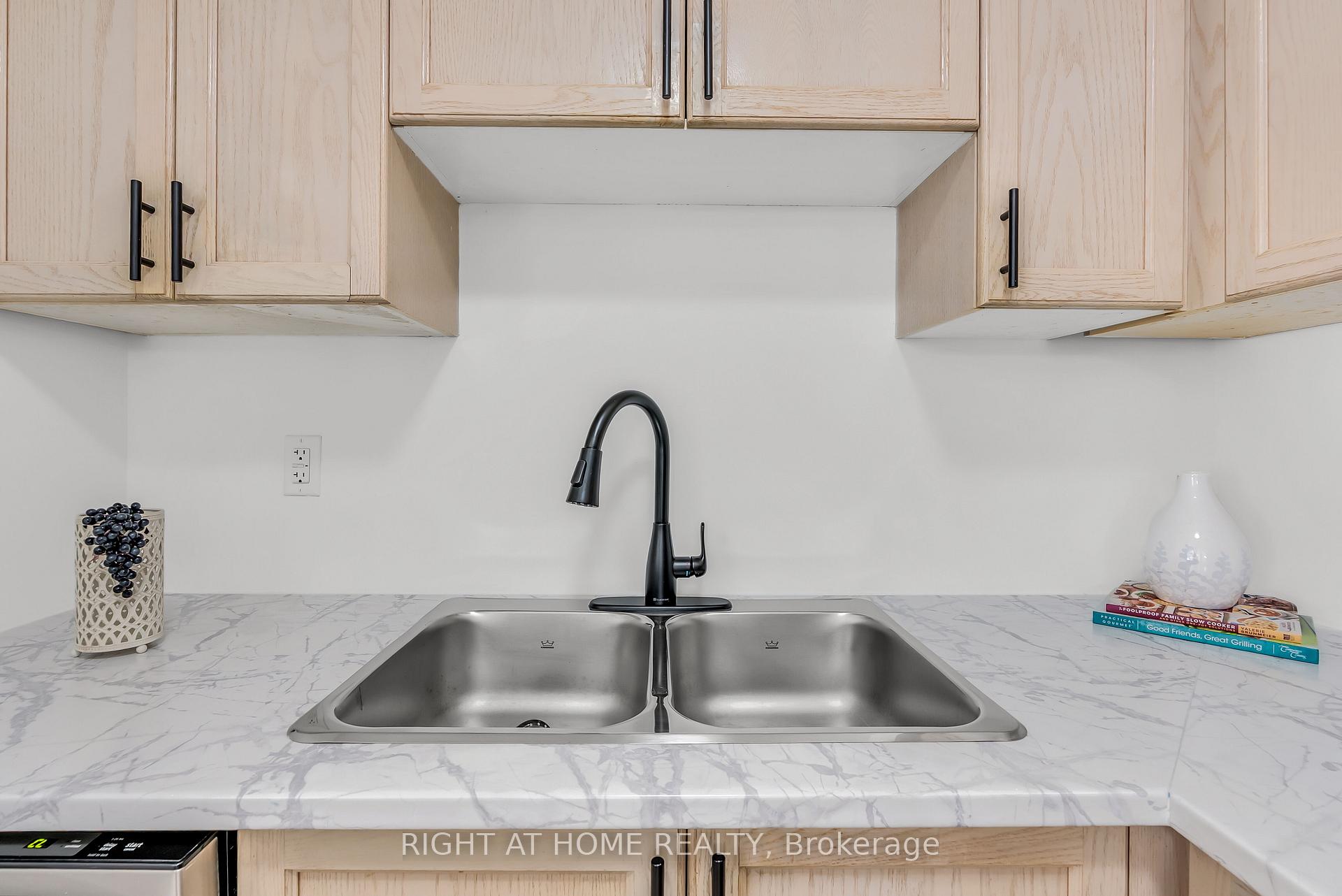 Photo 17 of Unit 61, 1775 Valley Farm Road, Pickering, Town Centre — HOMEH