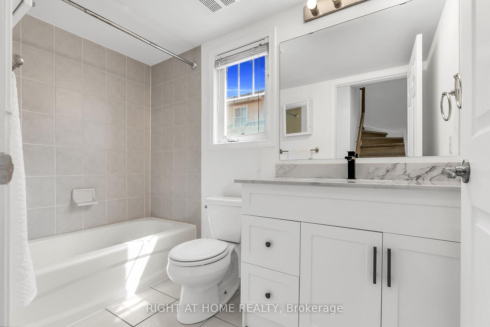 Photo 13 of Unit 61, 1775 Valley Farm Road, Pickering, Town Centre — HOMEH