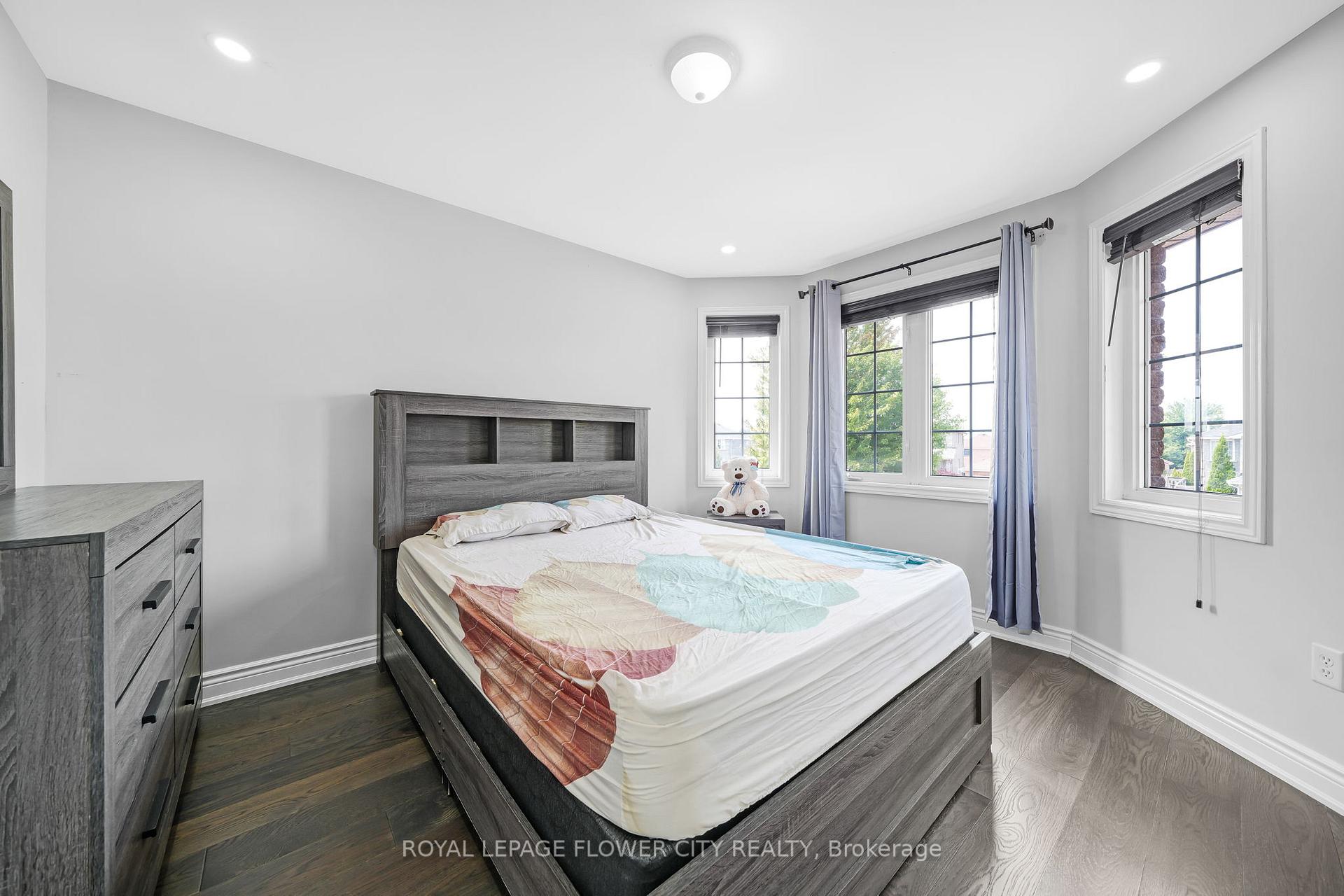 Photo 15 of 4 Stephanie Lane, Barrie, Painswick South — HOMEH