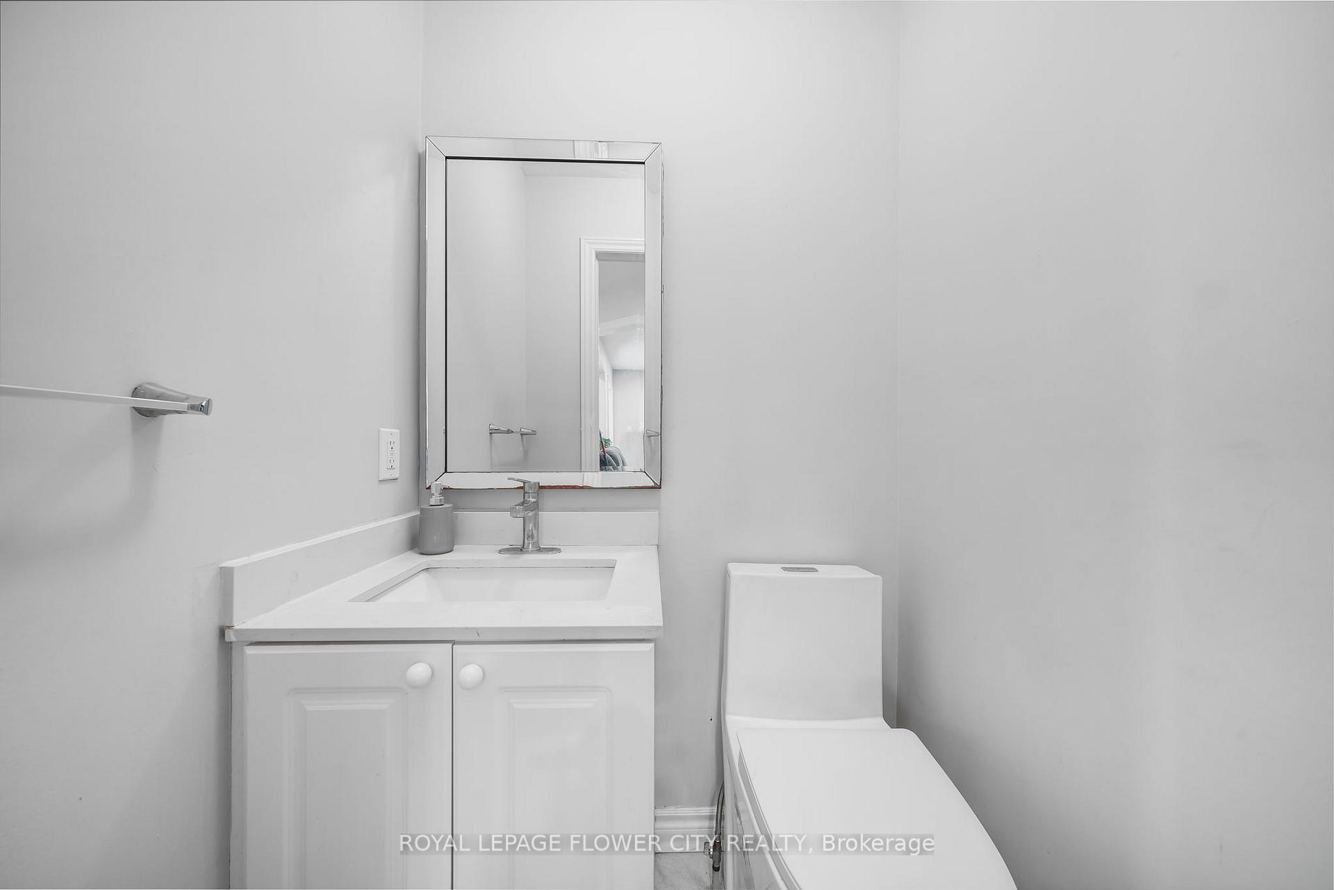 Photo 25 of 4 Stephanie Lane, Barrie, Painswick South — HOMEH