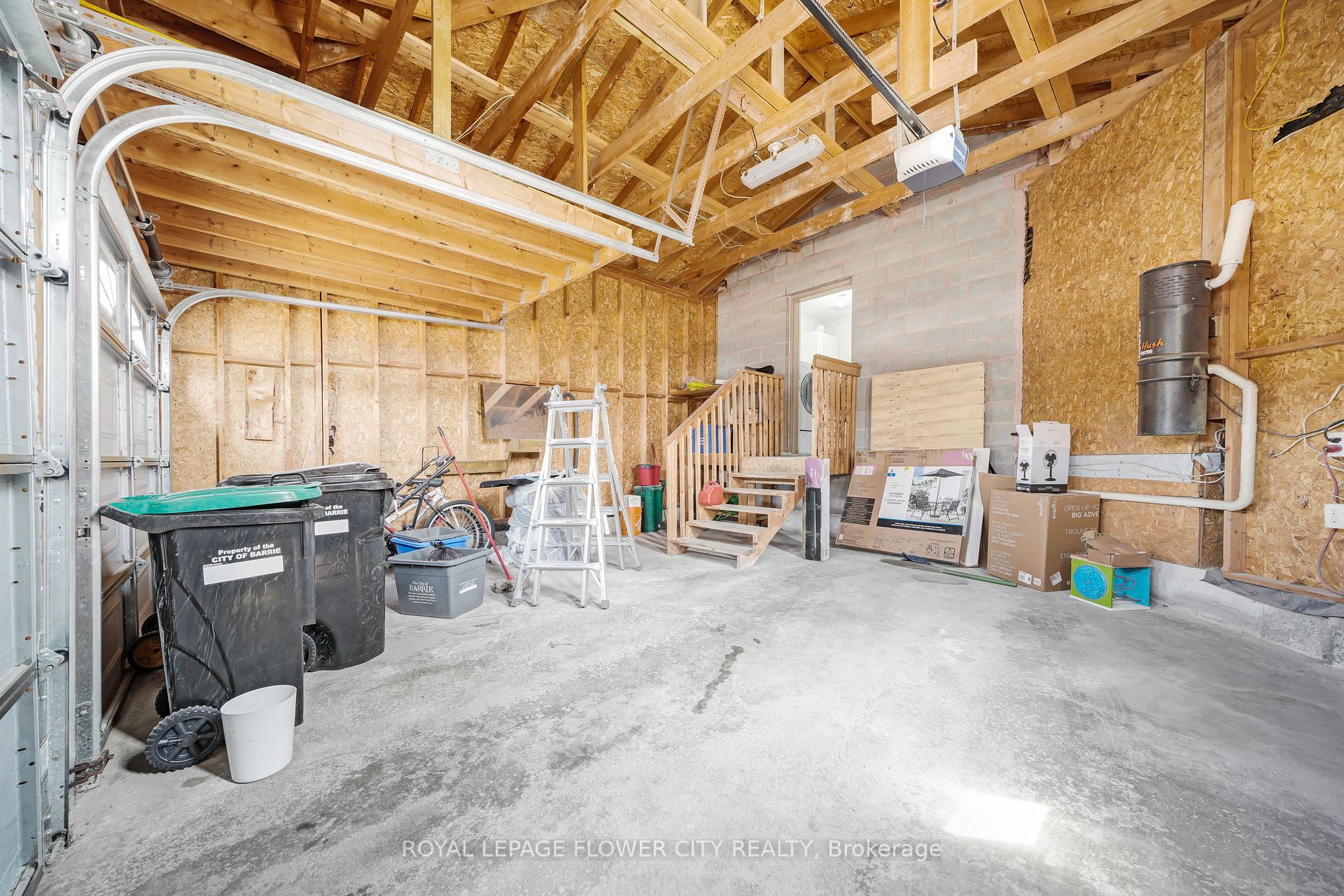 Photo 37 of 4 Stephanie Lane, Barrie, Painswick South — HOMEH