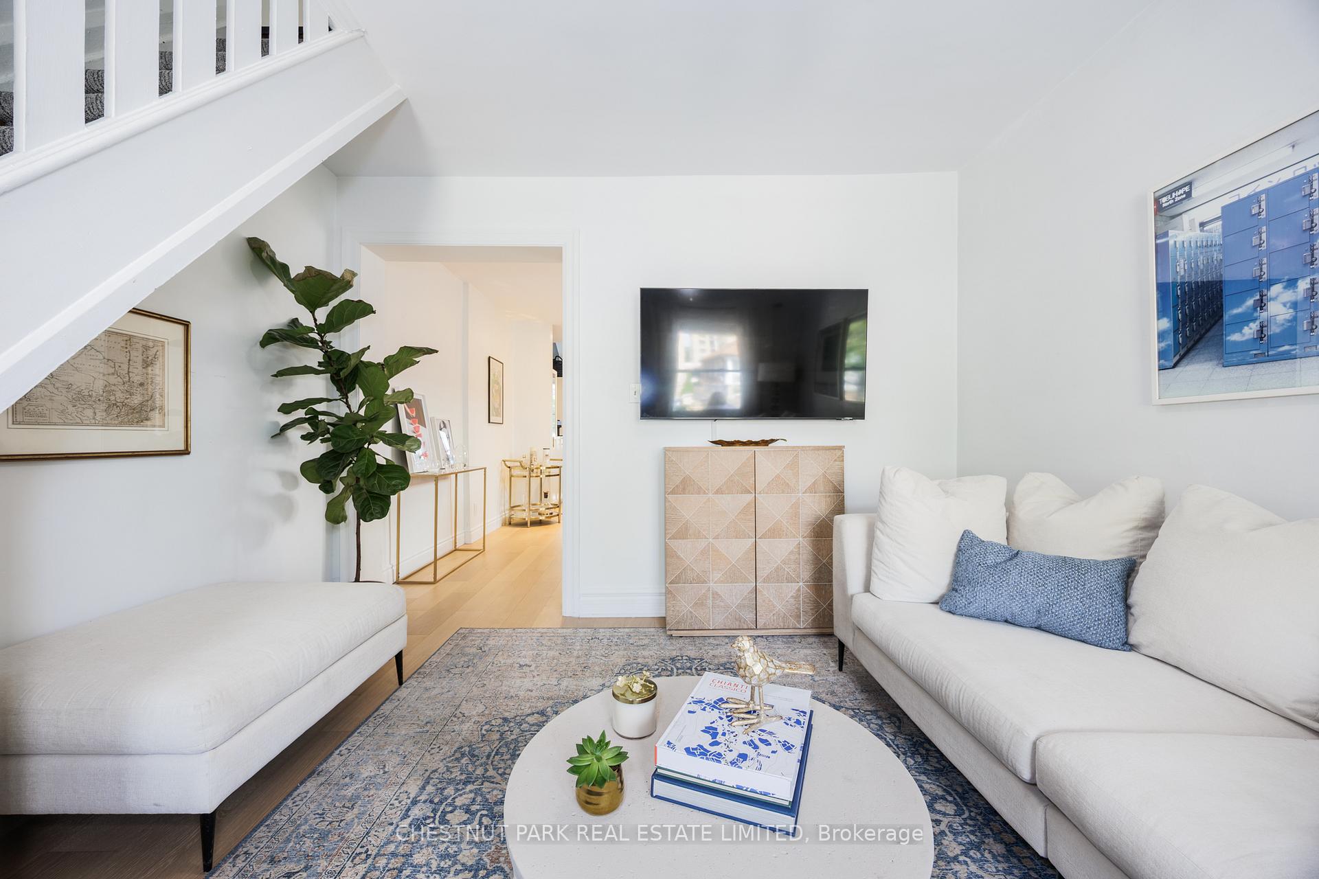 Photo 3 of 154 Cedric Avenue, Toronto, Oakwood Village — HOMEH