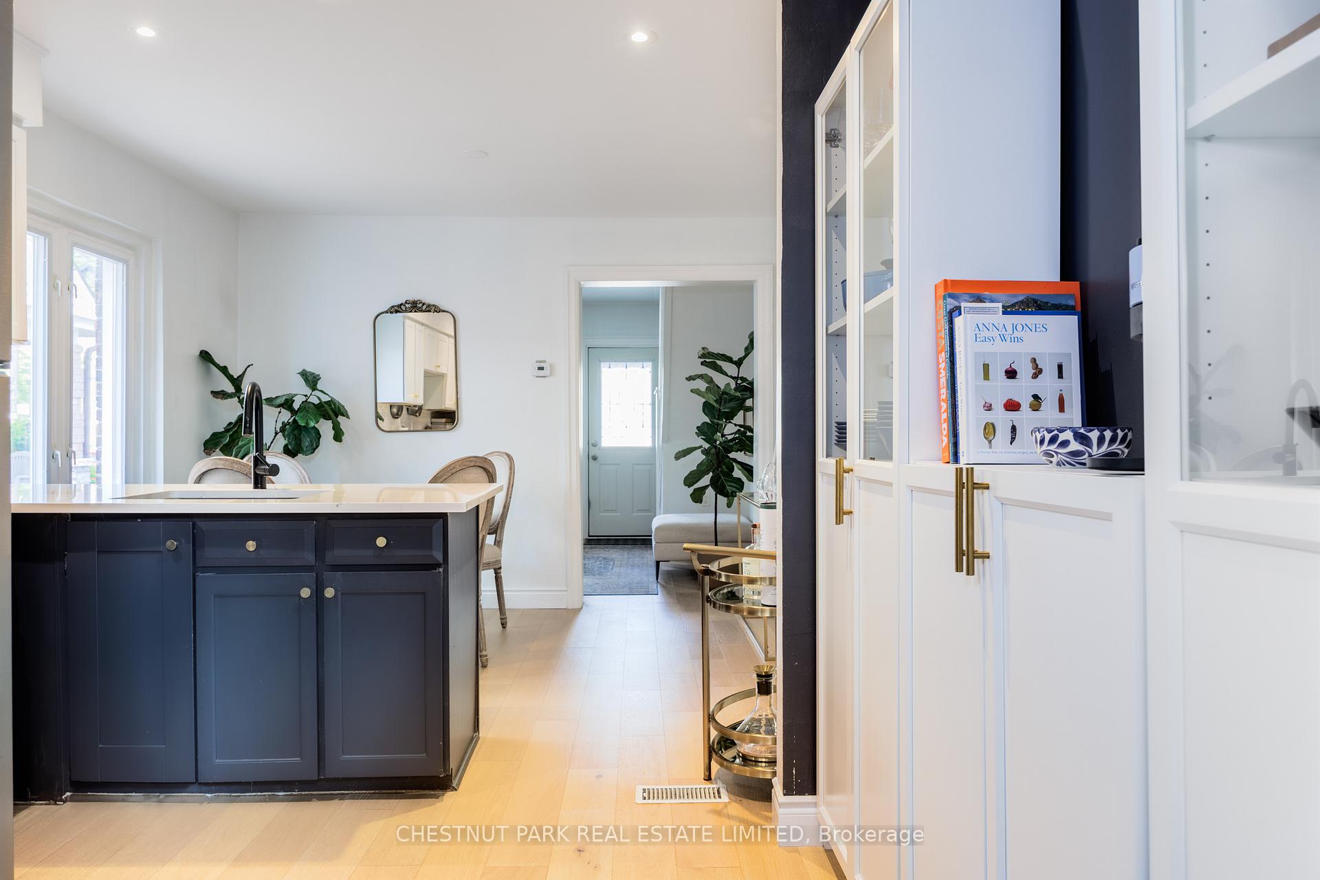 Photo 5 of 154 Cedric Avenue, Toronto, Oakwood Village — HOMEH