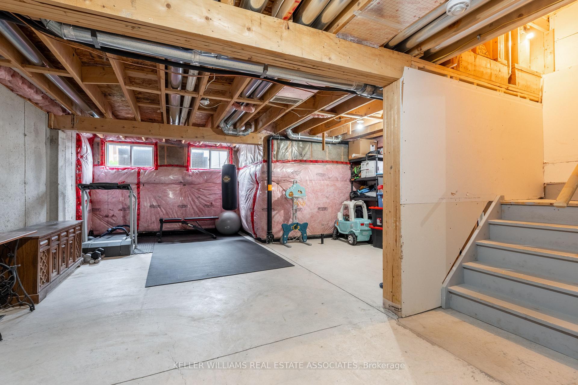 Photo 42 of 40 Drone Crescent, Guelph, Willow West/Sugarbush/West Acres — HOMEH