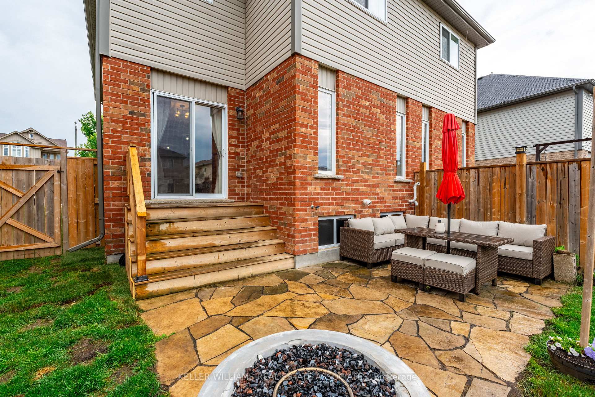Photo 43 of 40 Drone Crescent, Guelph, Willow West/Sugarbush/West Acres — HOMEH