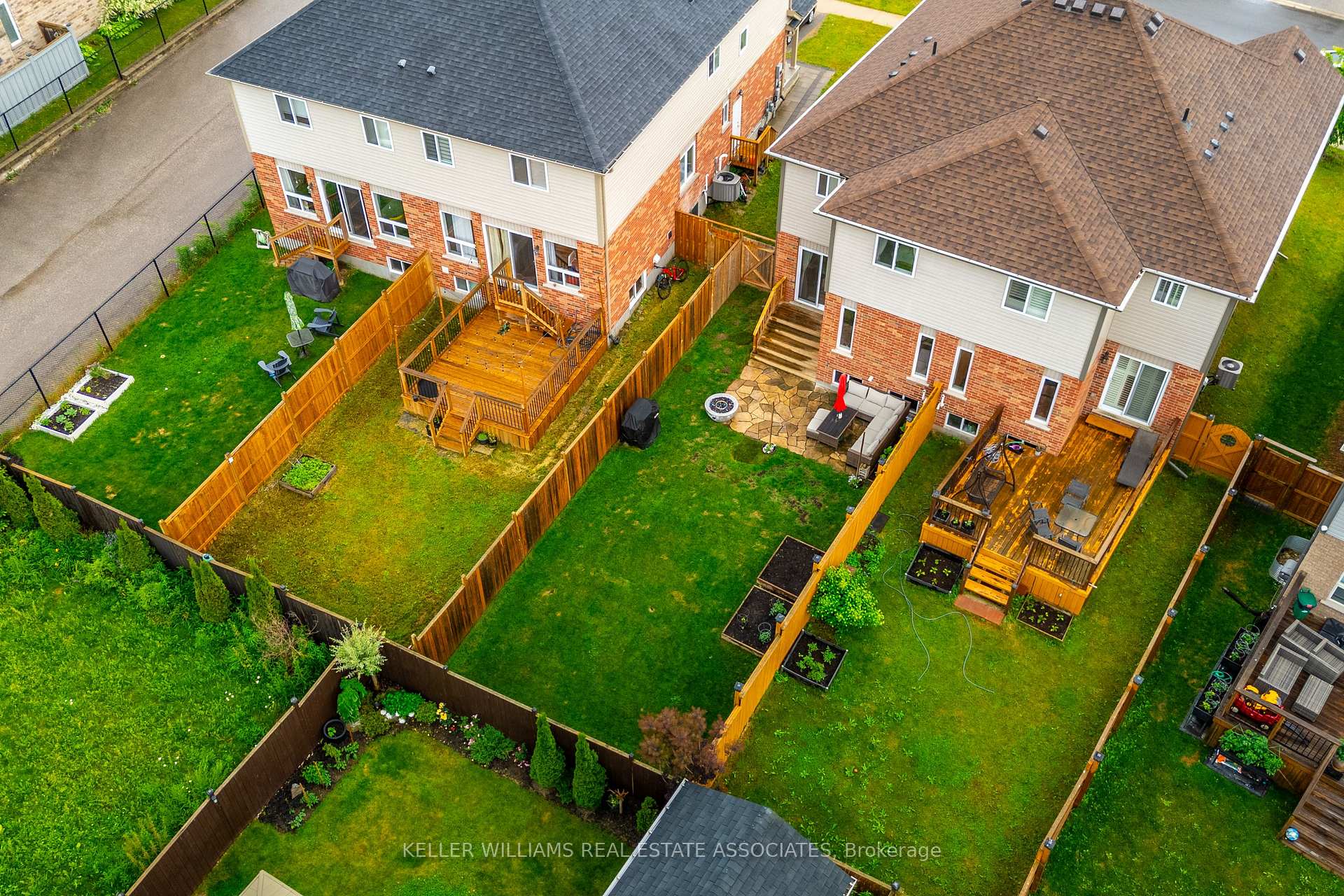 Photo 44 of 40 Drone Crescent, Guelph, Willow West/Sugarbush/West Acres — HOMEH