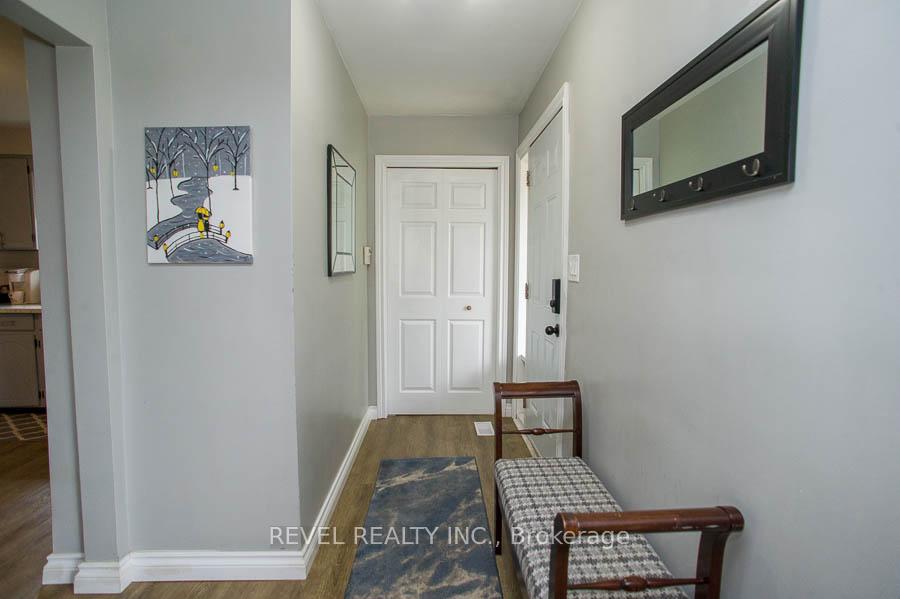 Photo 2 of 264B Bruce Street, Brantford — HOMEH