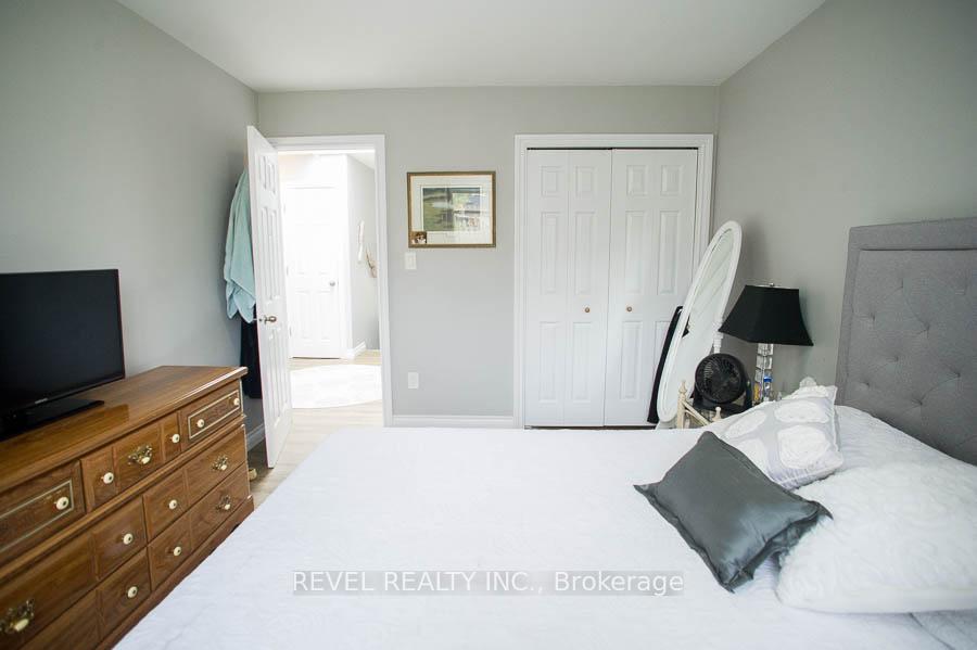 Photo 11 of 264B Bruce Street, Brantford — HOMEH