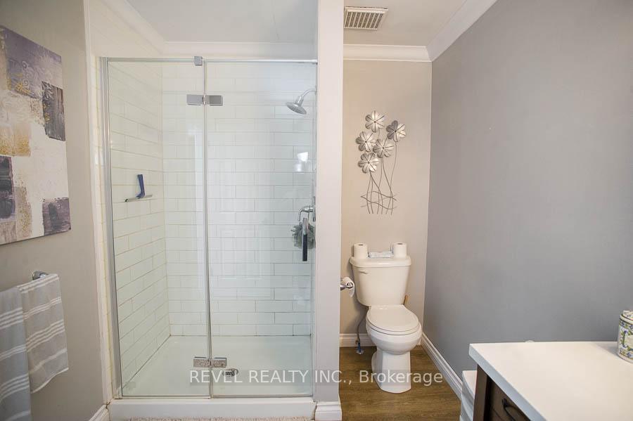 Photo 18 of 264B Bruce Street, Brantford — HOMEH