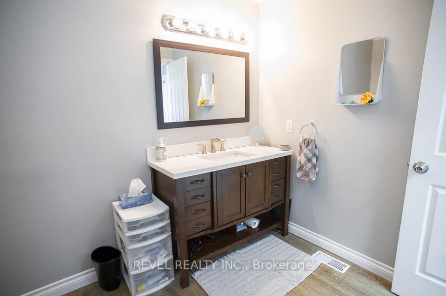 Photo 19 of 264B Bruce Street, Brantford — HOMEH