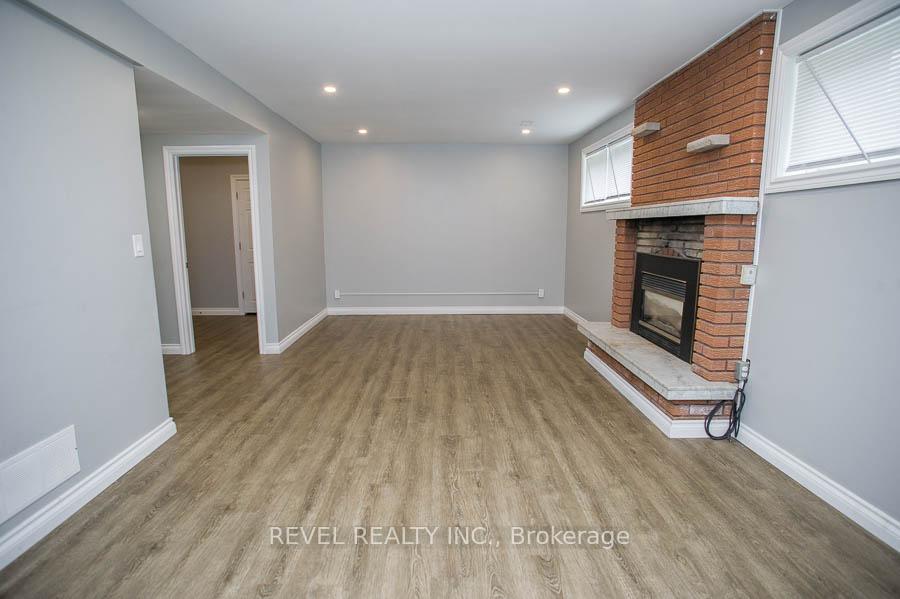 Photo 20 of 264B Bruce Street, Brantford — HOMEH