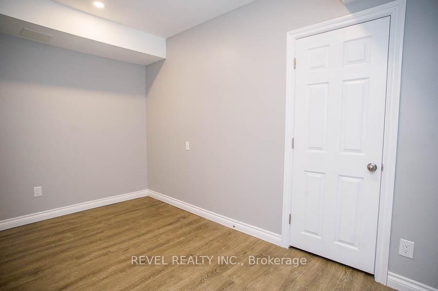 Photo 31 of 264B Bruce Street, Brantford — HOMEH