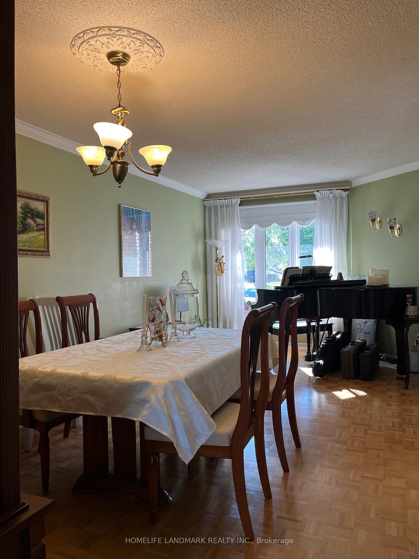 Photo 25 of 19 Eastern Road, Vaughan, West Woodbridge — HOMEH