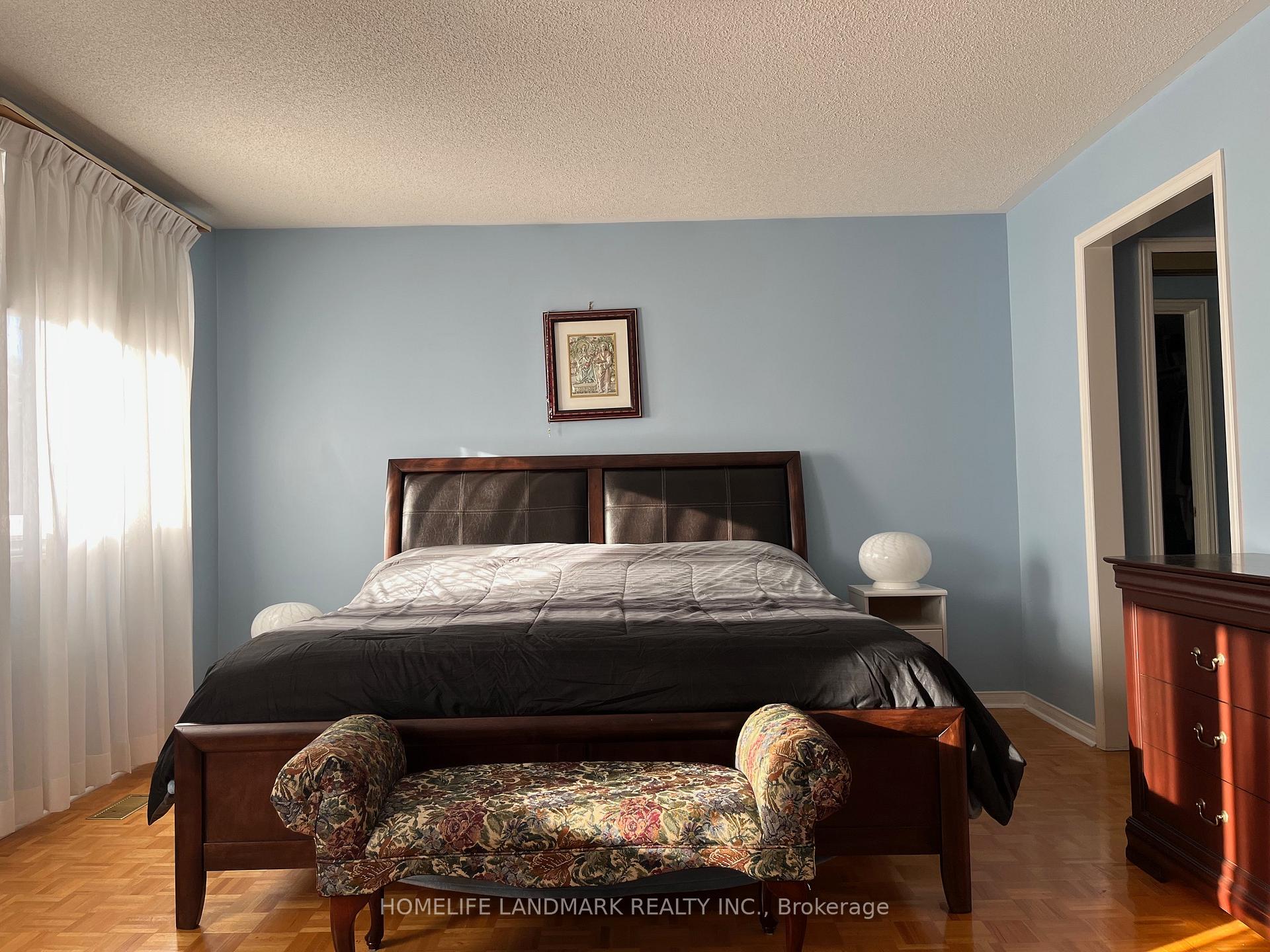 Photo 10 of 19 Eastern Road, Vaughan, West Woodbridge — HOMEH