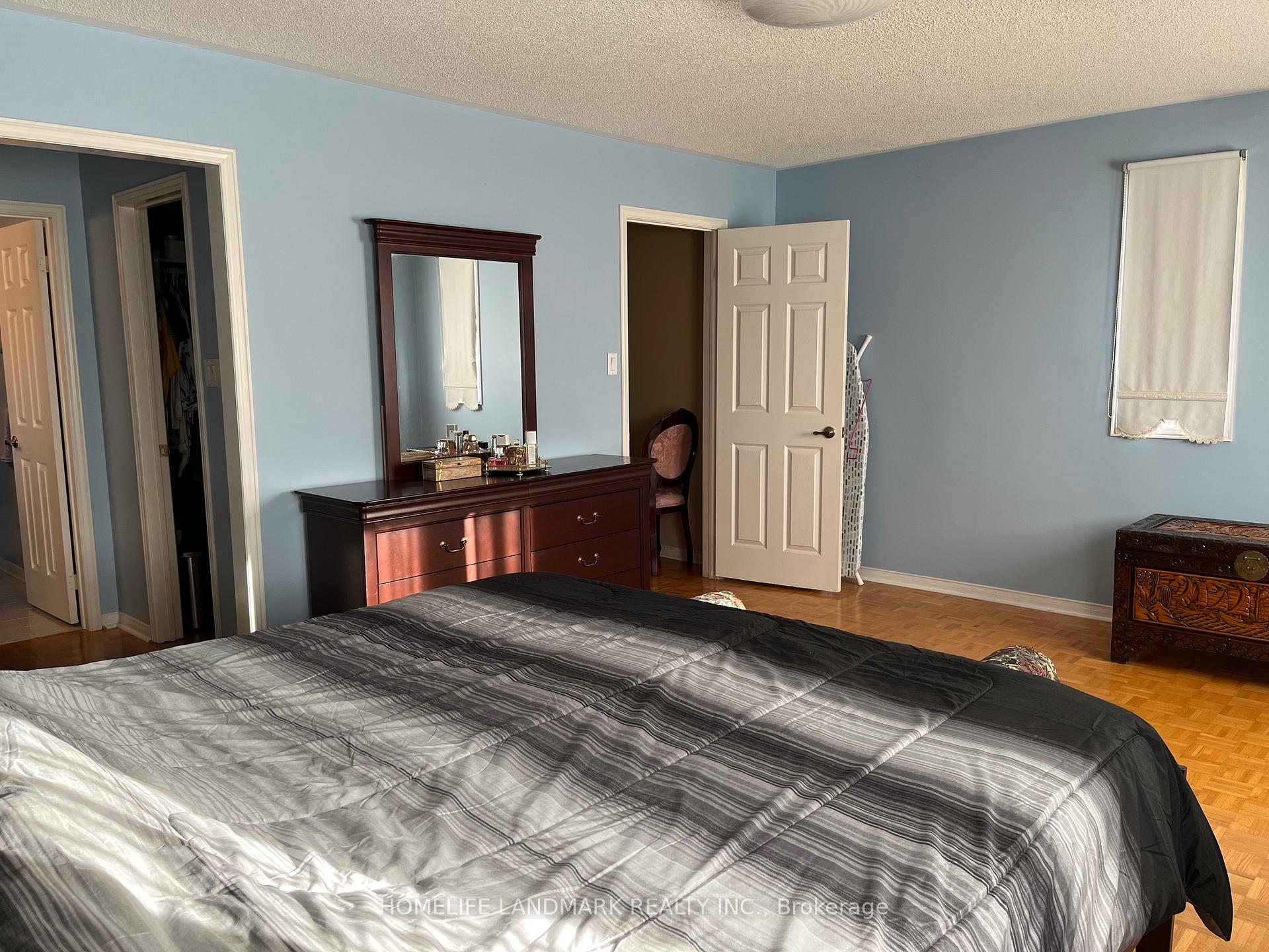 Photo 3 of 19 Eastern Road, Vaughan, West Woodbridge — HOMEH