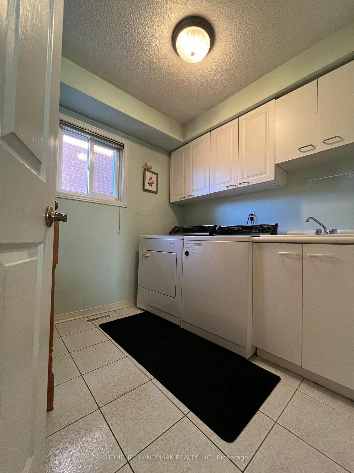Photo 15 of 19 Eastern Road, Vaughan, West Woodbridge — HOMEH