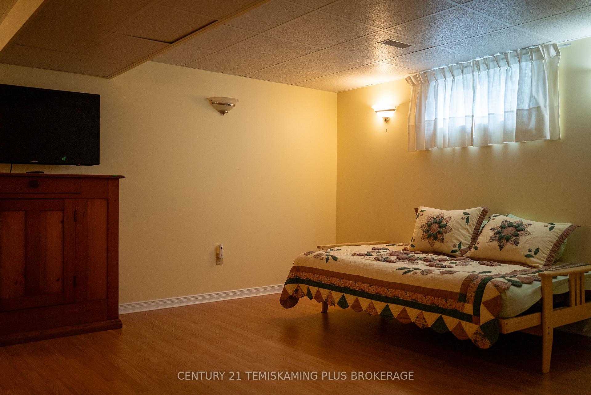 Photo 28 of 10 Lowry Street, Temiskaming Shores, Haileybury — HOMEH