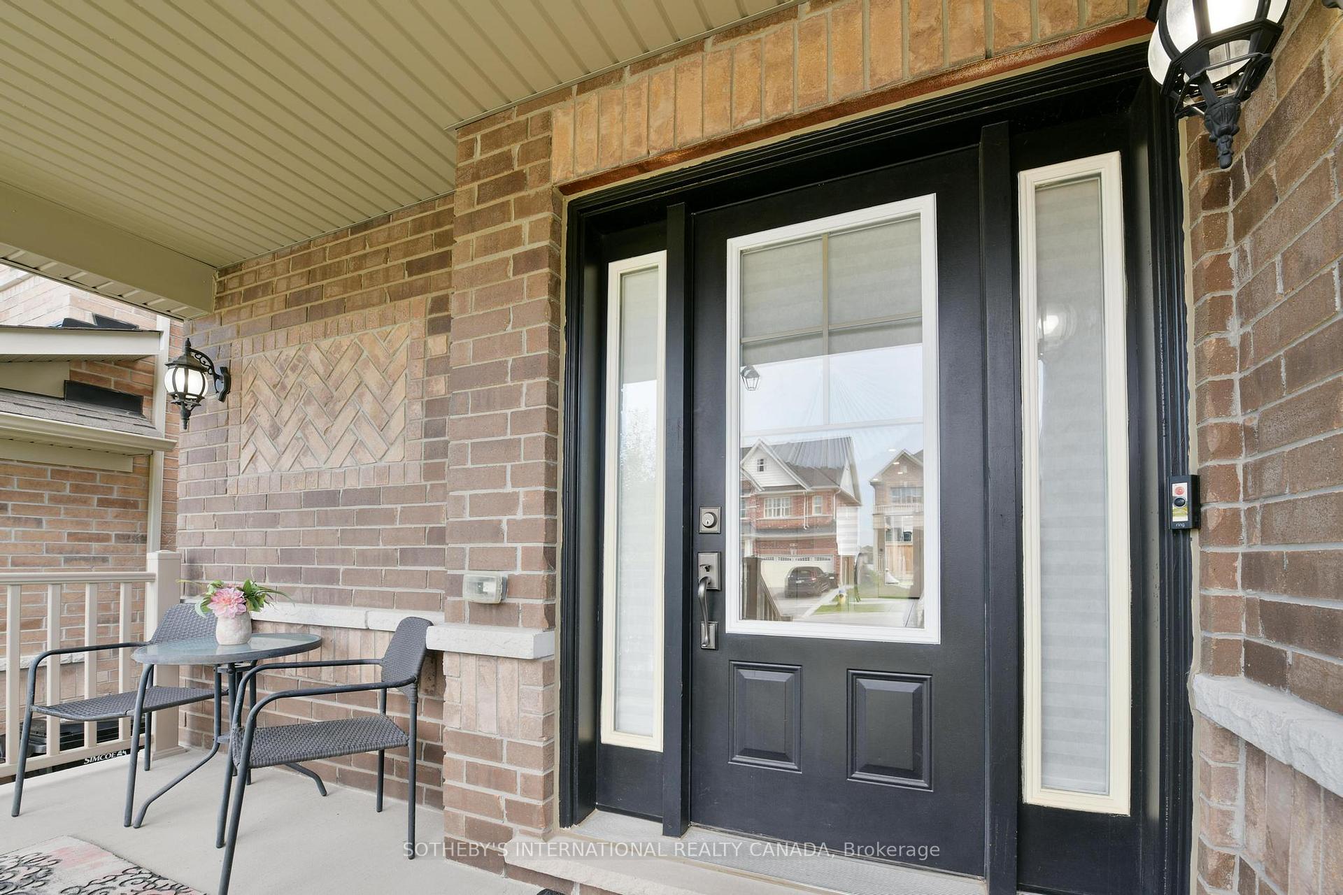 Photo 4 of 27 Owens Road, New Tecumseth, Alliston — HOMEH