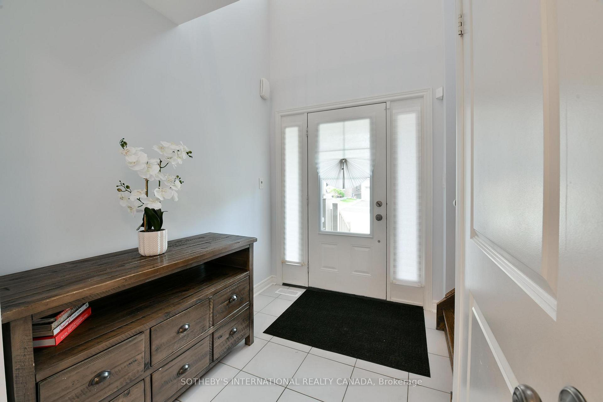 Photo 6 of 27 Owens Road, New Tecumseth, Alliston — HOMEH