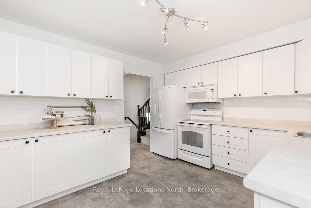 Photo 16 of 286 Sixth Street, Collingwood — HOMEH