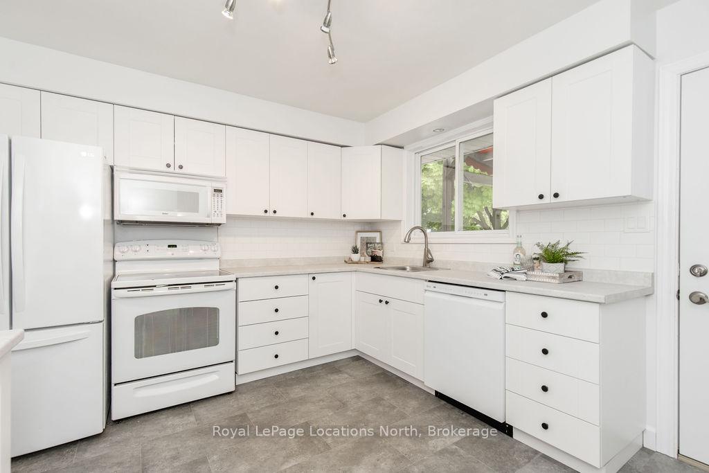 Photo 32 of 286 Sixth Street, Collingwood — HOMEH