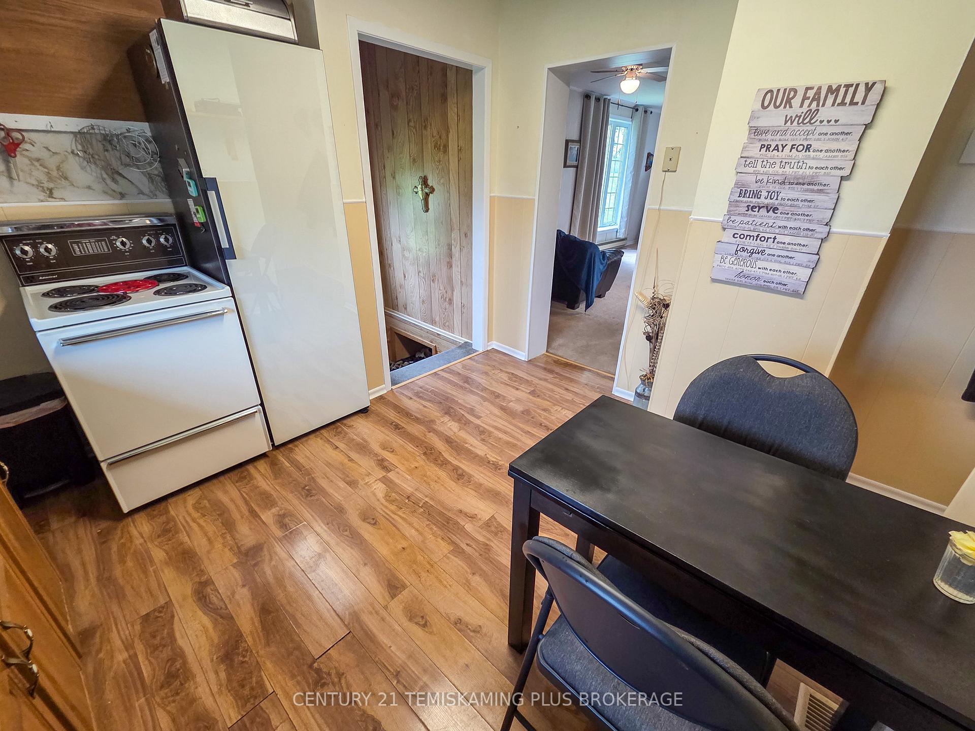 Photo 13 of 386181 Boundary Road, Englehart, Central Timiskaming — HOMEH
