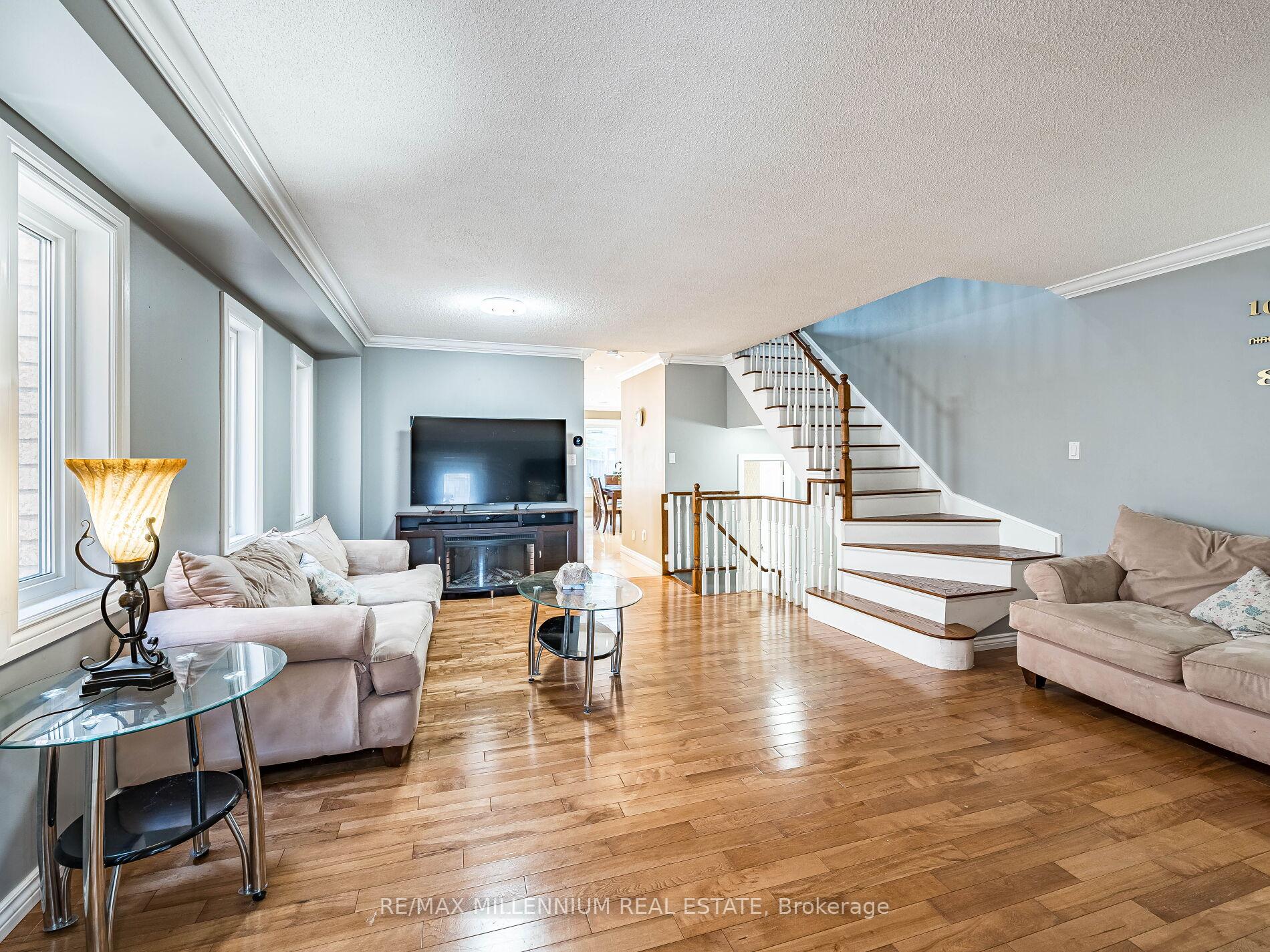Photo 3 of 84 Grapevine Road, Caledon, Bolton West — HOMEH