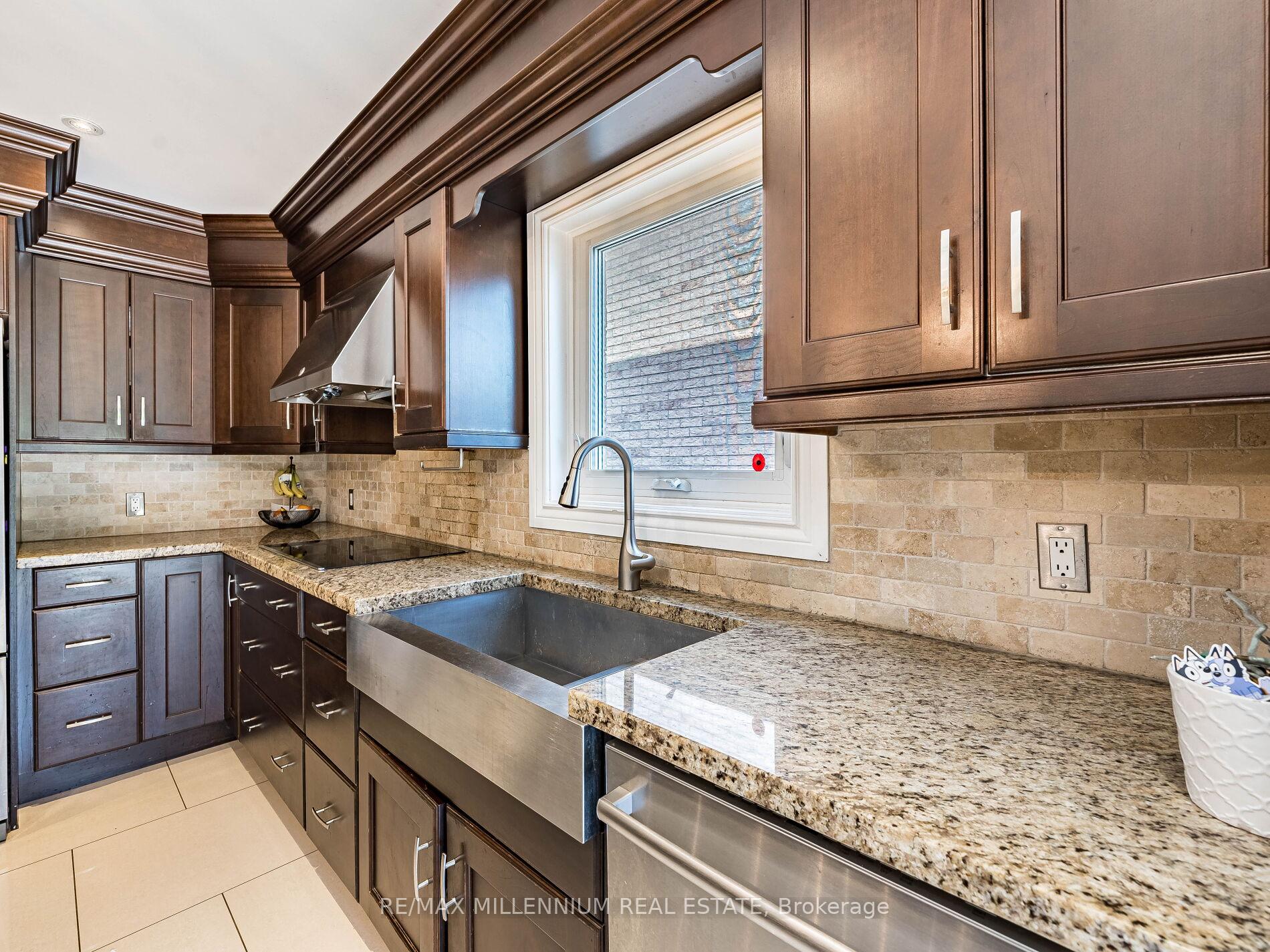 Photo 6 of 84 Grapevine Road, Caledon, Bolton West — HOMEH