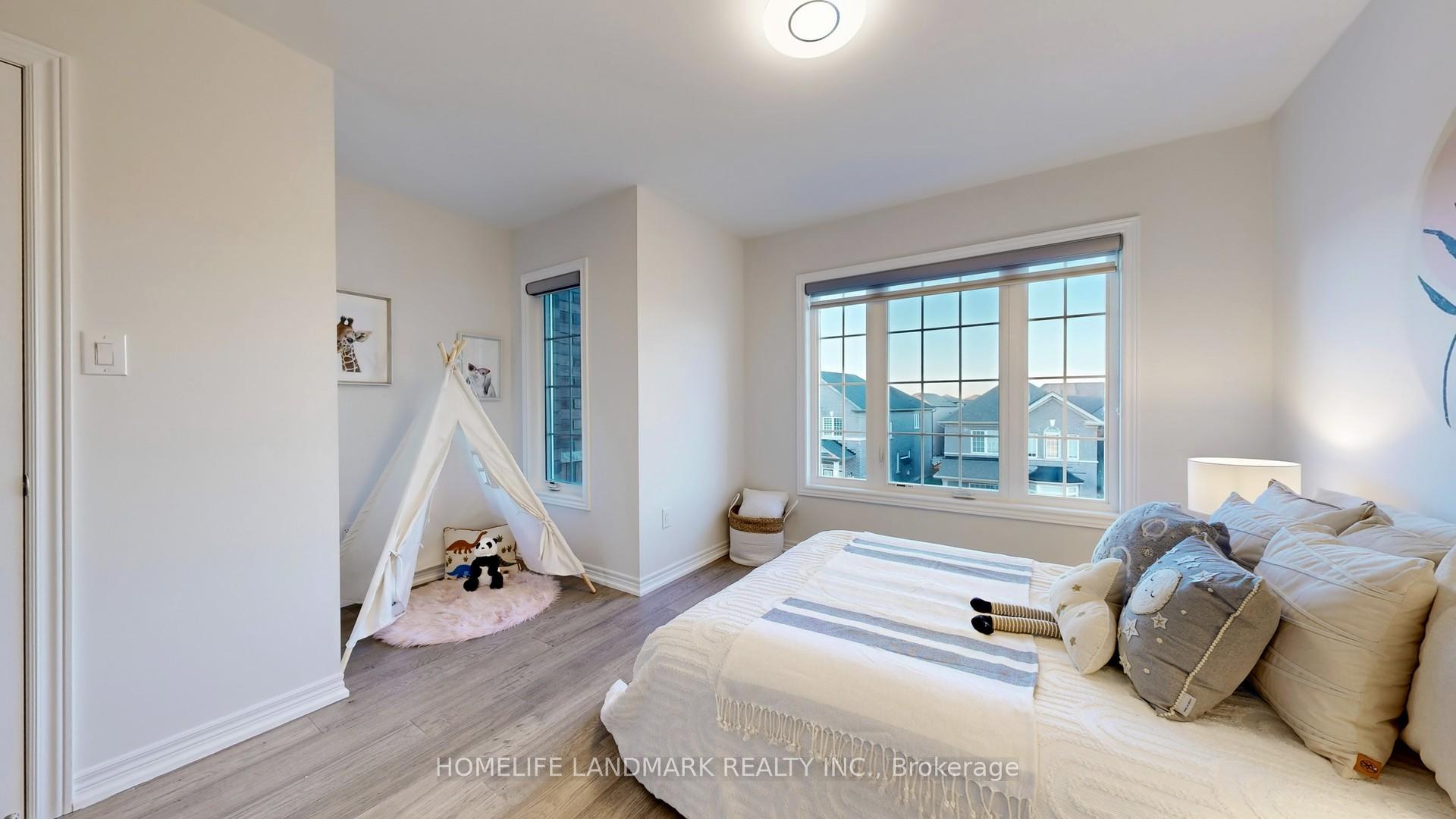 Photo 28 of 575 White's Hill Avenue, Markham, Cornell — HOMEH
