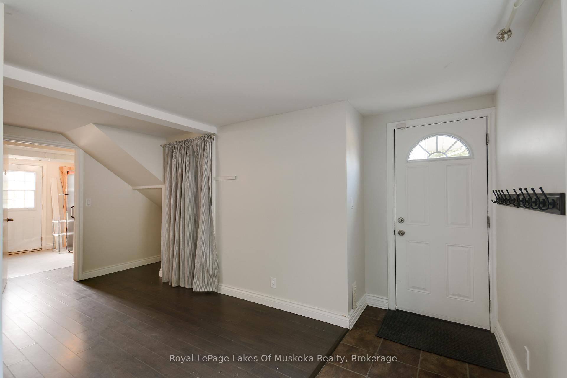 Photo 21 of 30 Taylor Road, Bracebridge, Macaulay — HOMEH
