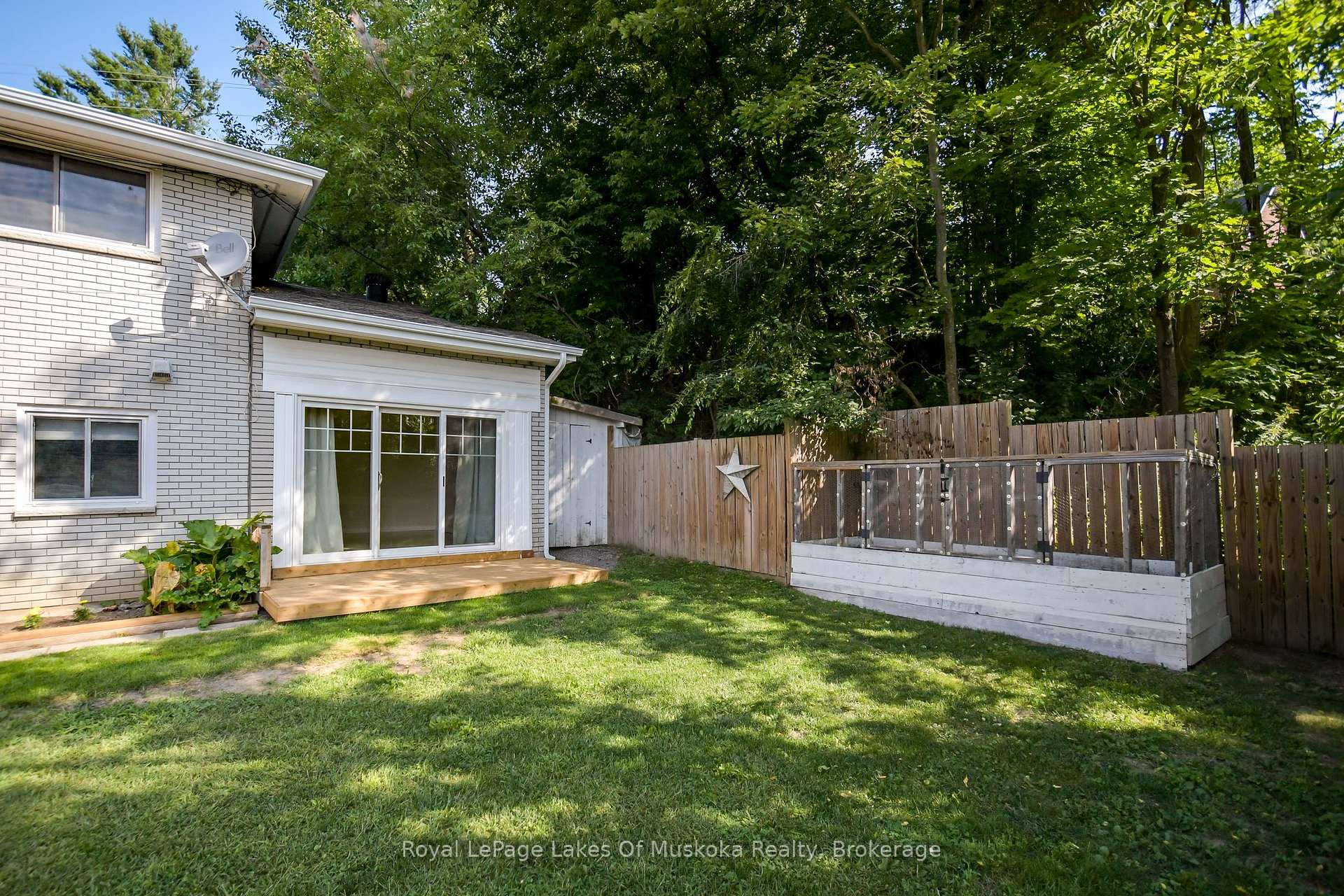 Photo 42 of 30 Taylor Road, Bracebridge, Macaulay — HOMEH