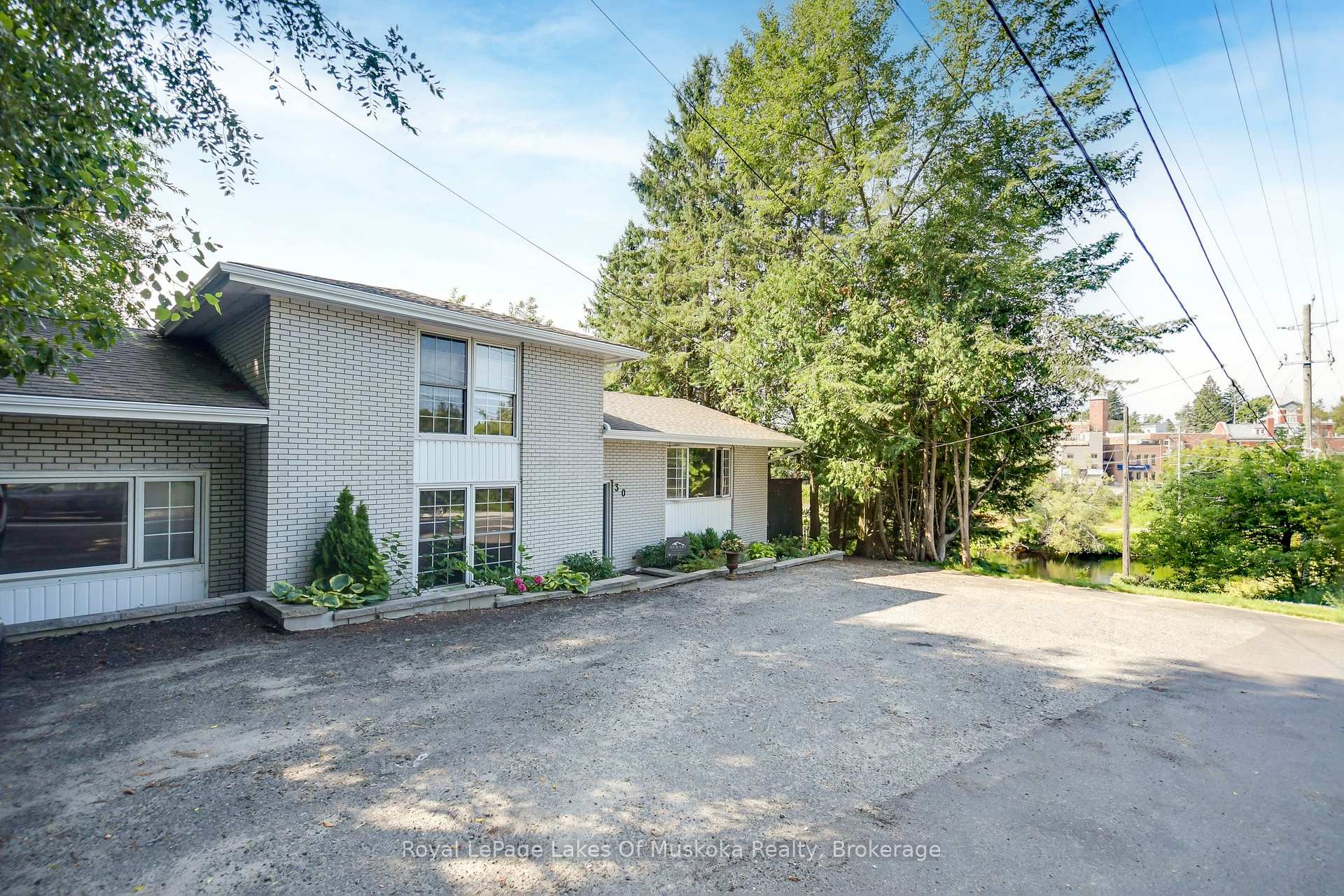 Photo 48 of 30 Taylor Road, Bracebridge, Macaulay — HOMEH