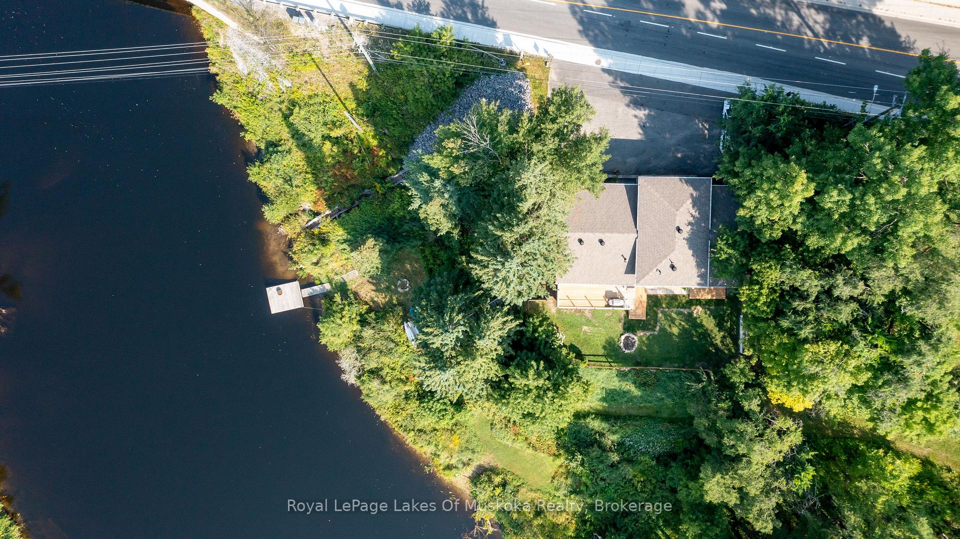 Photo 41 of 30 Taylor Road, Bracebridge, Macaulay — HOMEH