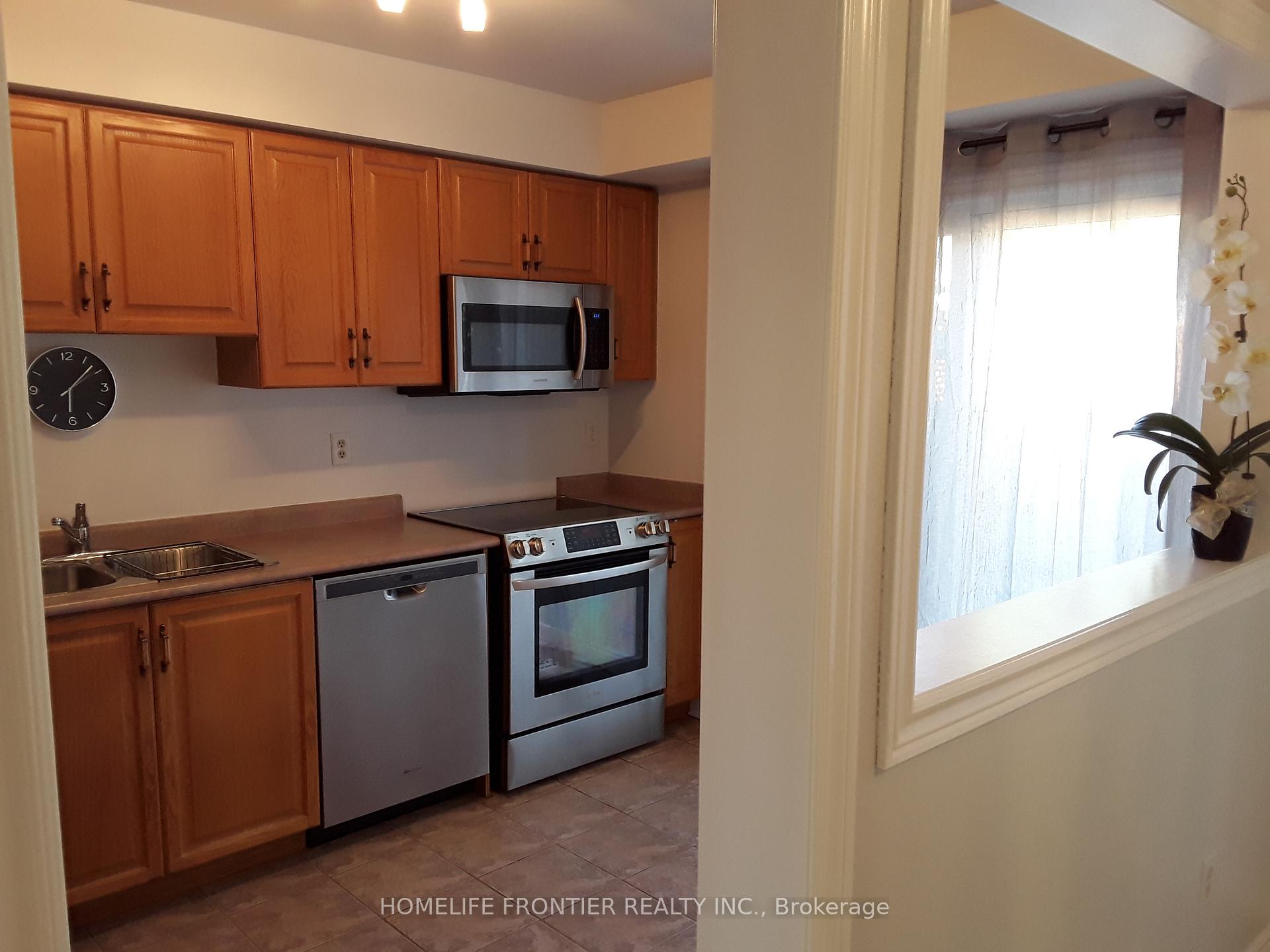 Photo 3 of 311 Esther Drive, Barrie, Painswick South — HOMEH
